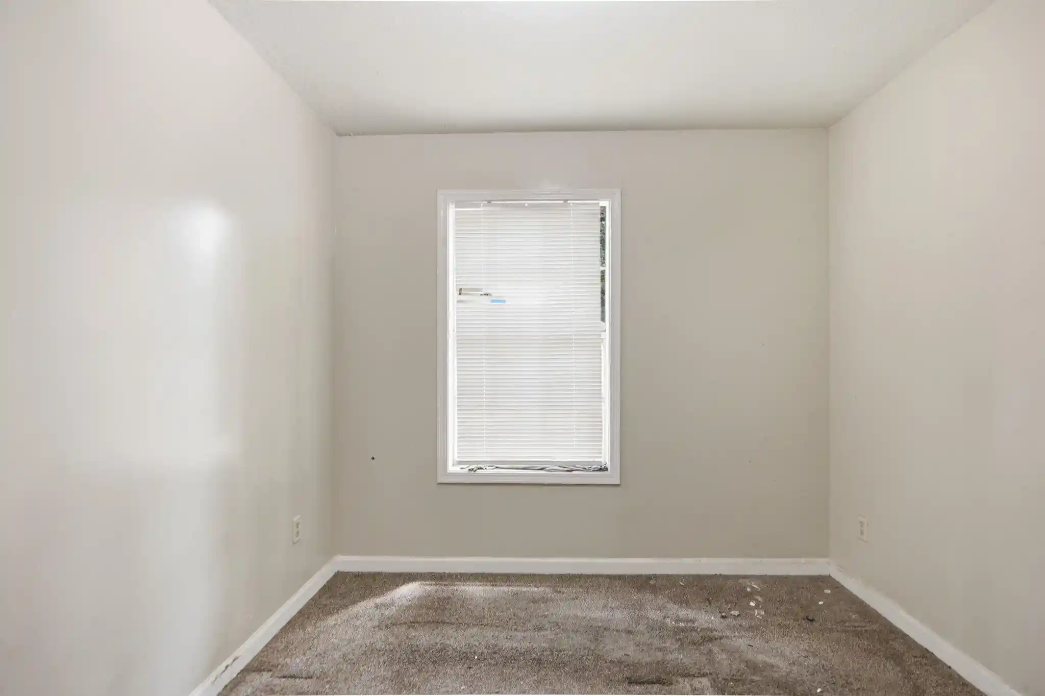 Photo 3 of Sale Pending at 3700 Ridgemont Rd, Memphis, TN 38128 | MLS# 10228105 | Listing updated on 2026-09-17