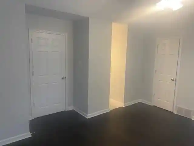 Photo 3 of Townhouse for sale at 84 N Mclean Blvd #84, Memphis, TN 38104 | MLS# 10228129 | Listing updated on 2026-09-10