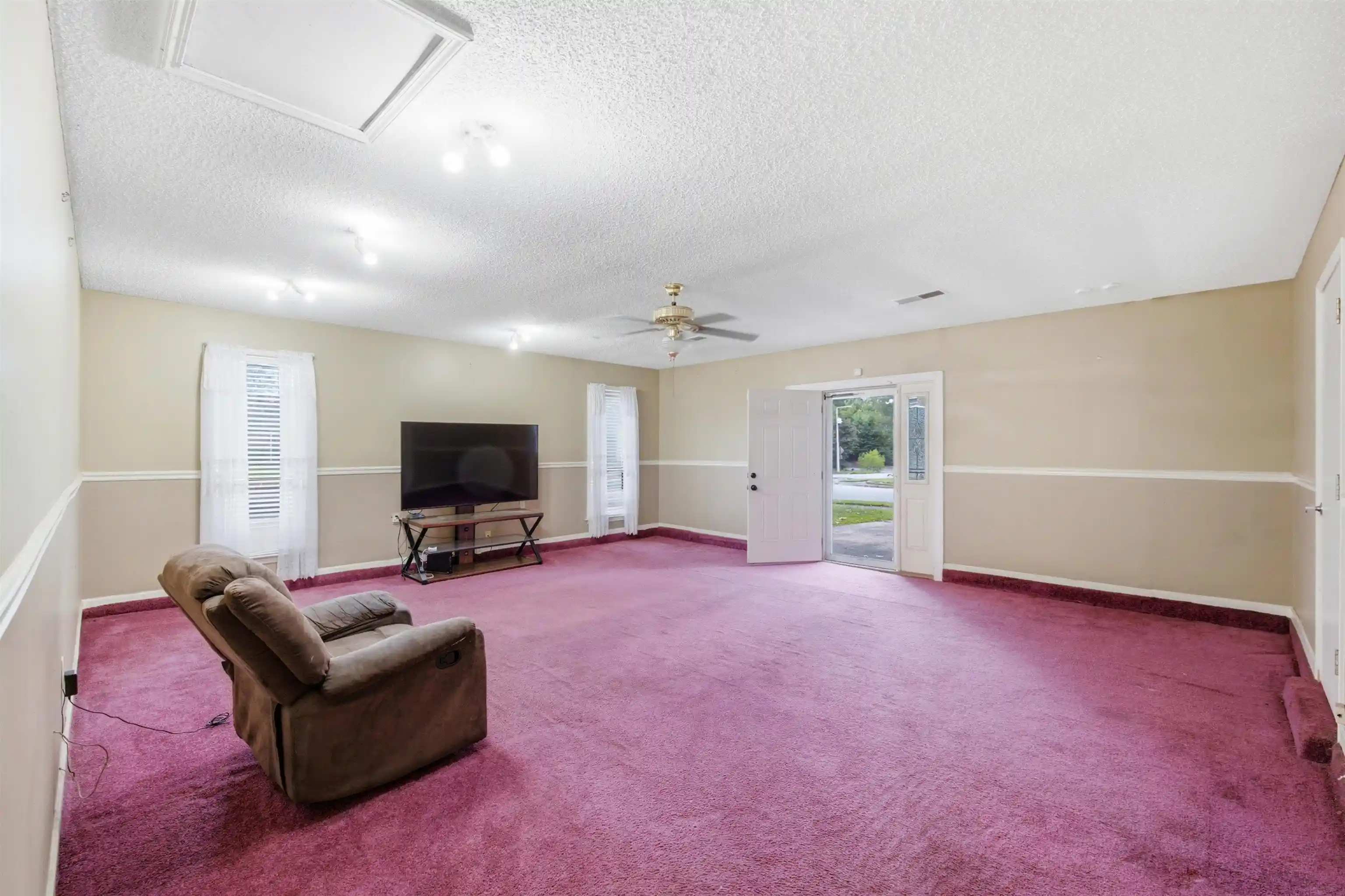 Photo 2 of Single family home for sale at 3308 Melodywood Dr, Memphis, TN 38118 | MLS# 10228131 | Listing updated on 2026-10-08