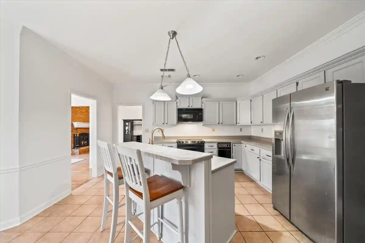Photo 2 of Single family home for sale at 2174 Knoll Ln, Germantown, TN 38138 | MLS# 10228134 | Listing updated on 2026-09-11