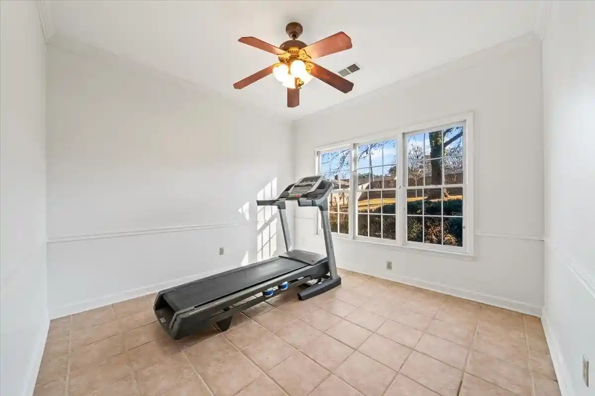Photo 4 of Single family home for sale at 2174 Knoll Ln, Germantown, TN 38138 | MLS# 10228134 | Listing updated on 2026-09-11