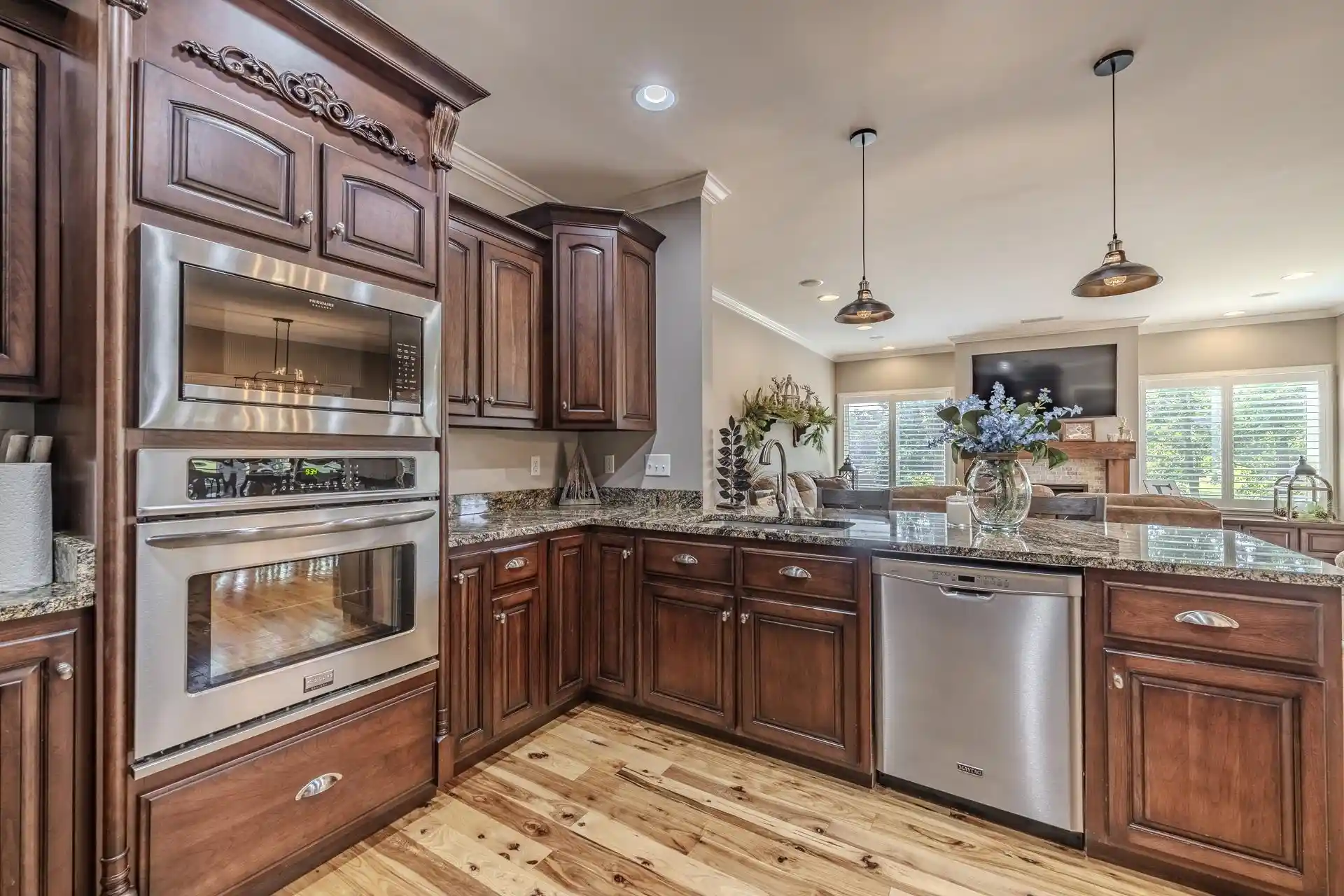3rd image of 653 Pine St, Adamsville, TN 38310 | MLS# 10228159