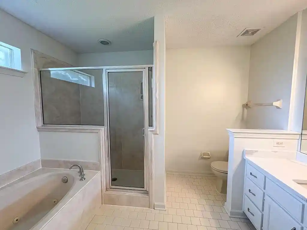 Photo 3 of Sale Pending at 10031 Cameron Ridge Trl, Cordova, TN 38016 | MLS# 10228162 | Listing updated on 2026-09-06