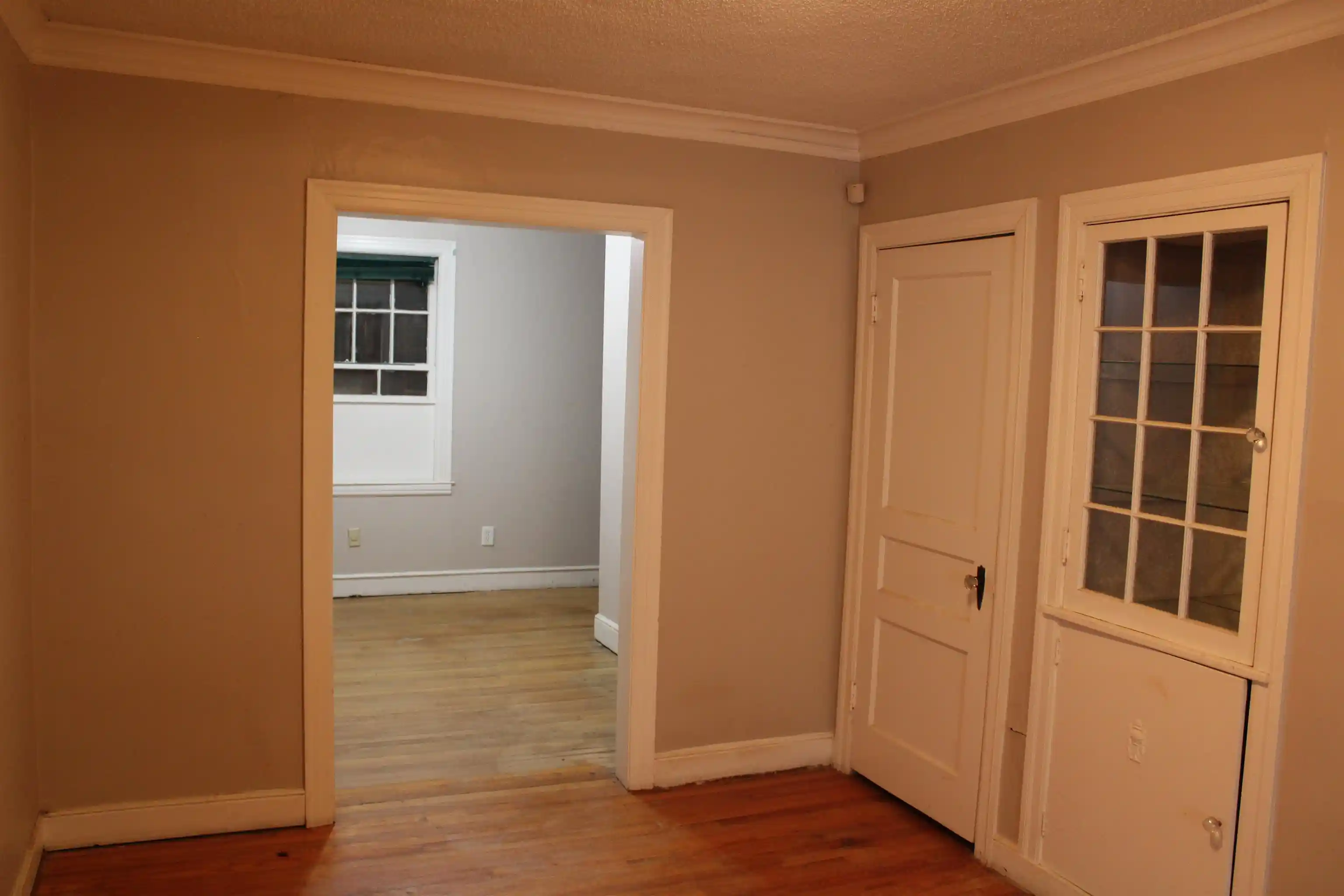 Photo 2 of Sale Pending at 935 Parkhaven Ln, Memphis, TN 38111 | MLS# 10228186 | Listing updated on 2026-09-04