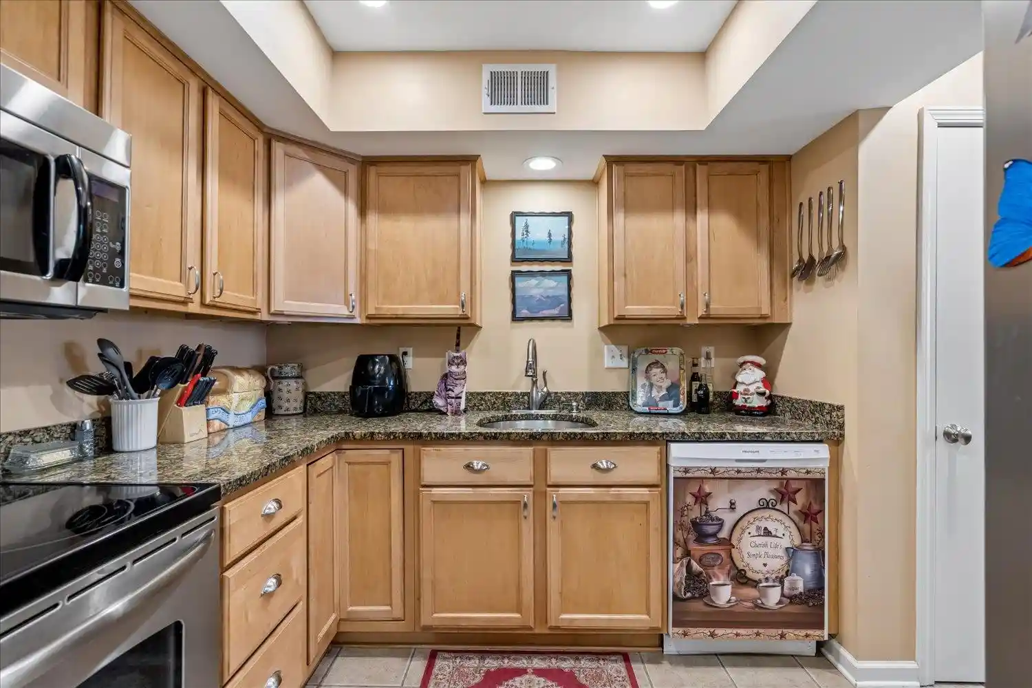 Photo 2 of Sale Pending at 1813 Birch Post Cv #107, Germantown, TN 38138 | MLS# 10228231 | Listing updated on 2026-08-24