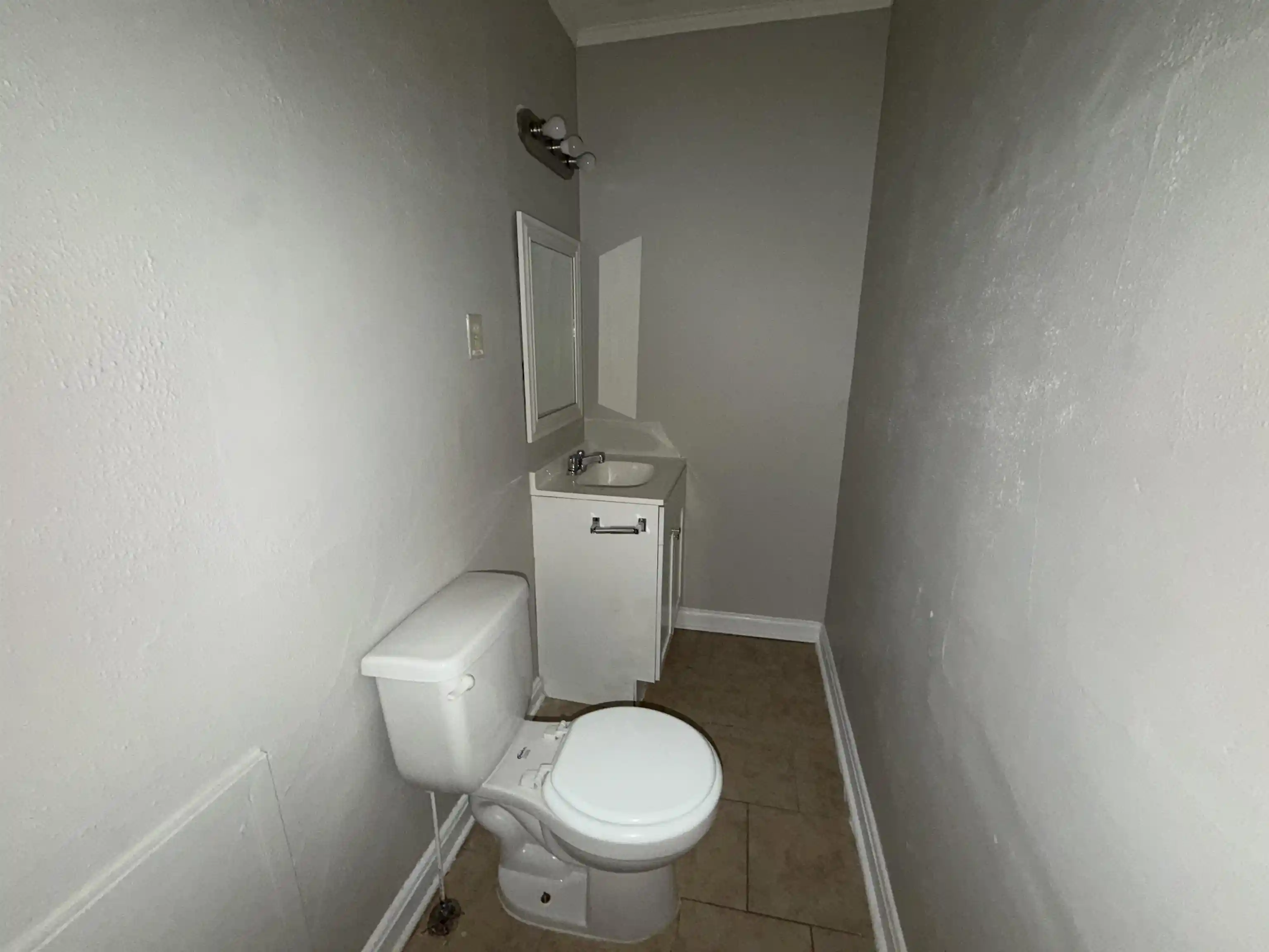 Photo 3 of Single family home for sale at 825 Bowen Cir, Memphis, TN 38122 | MLS# 10228272 | Listing updated on 2026-09-23