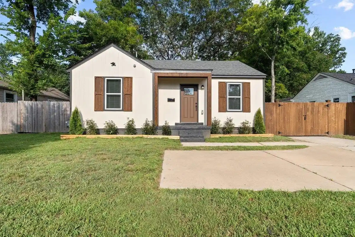 Photo 1 of Sale Pending at 1047 Maria St, Memphis, TN 38122 | MLS# 10228273 | Listing updated on 2026-09-01
