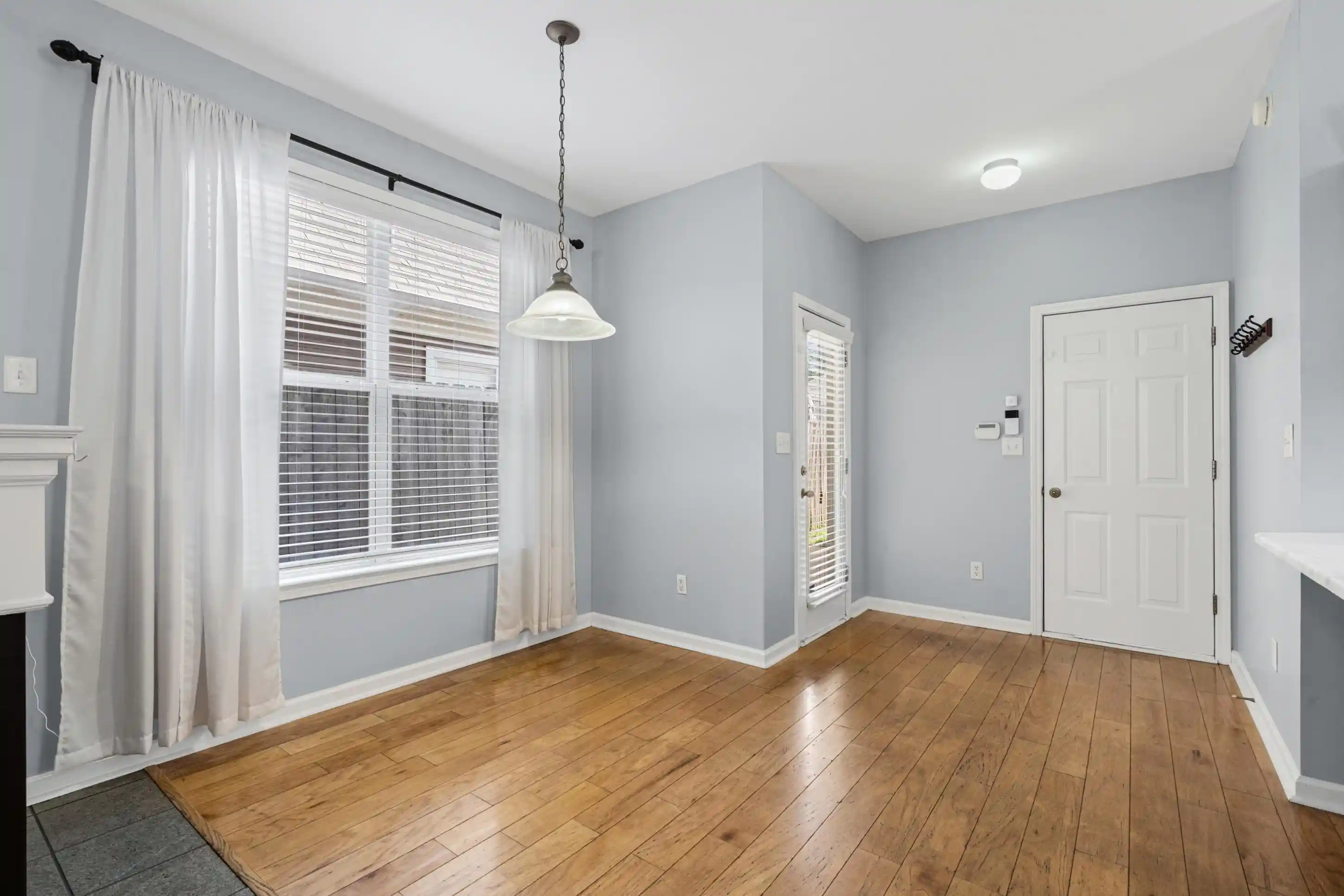 3rd image of 137 Fleets Island Dr, Memphis, TN 38103 | MLS# 10228288