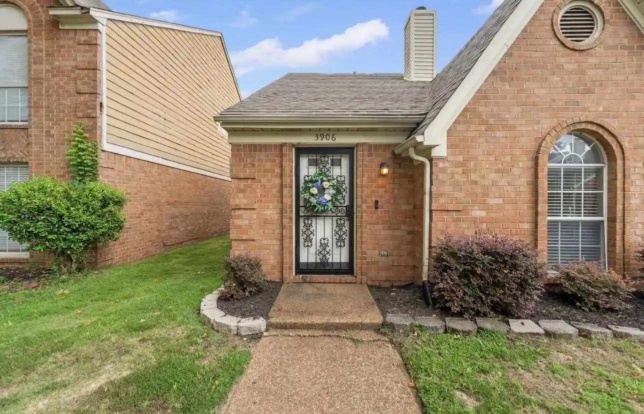 1st image of 3906 Glencoe Dr, Memphis, TN 38115 | MLS# 10228294