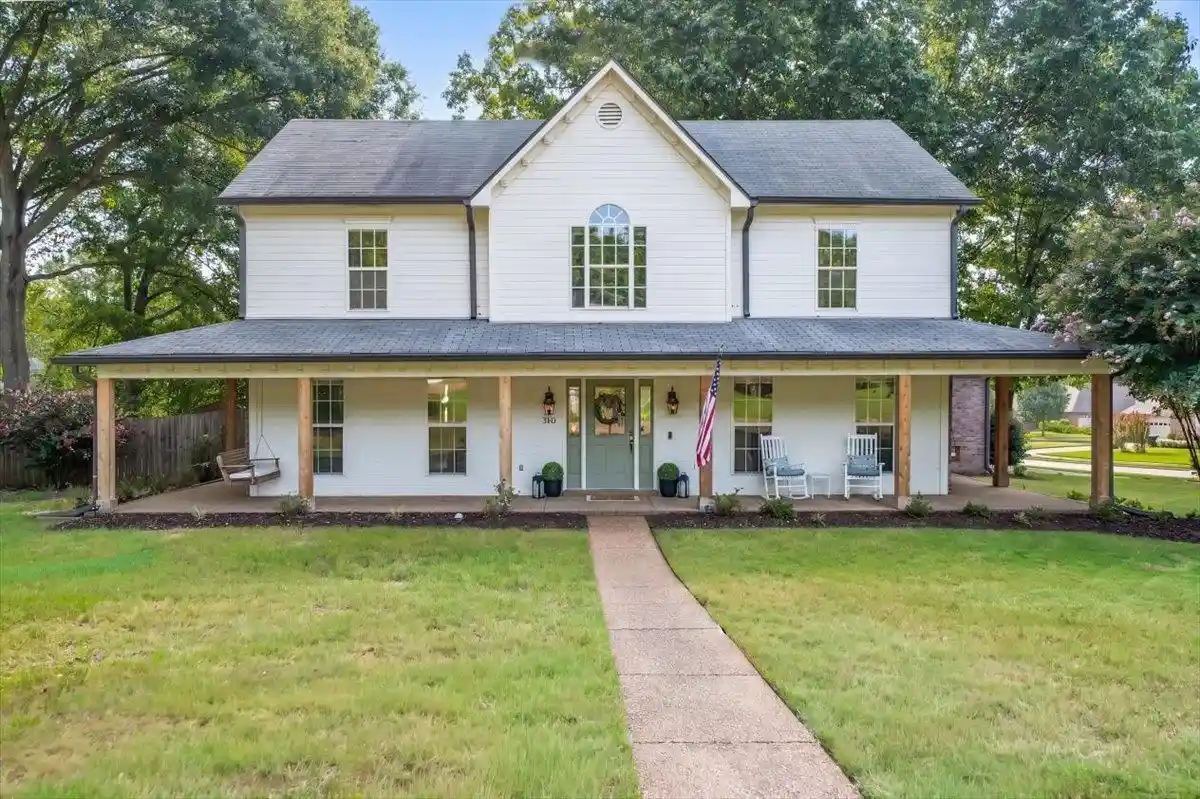 Photo 1 of Sale Pending at 300 Rutledge St, Collierville, TN 38017 | MLS# 10228303 | Listing updated on 2026-09-10