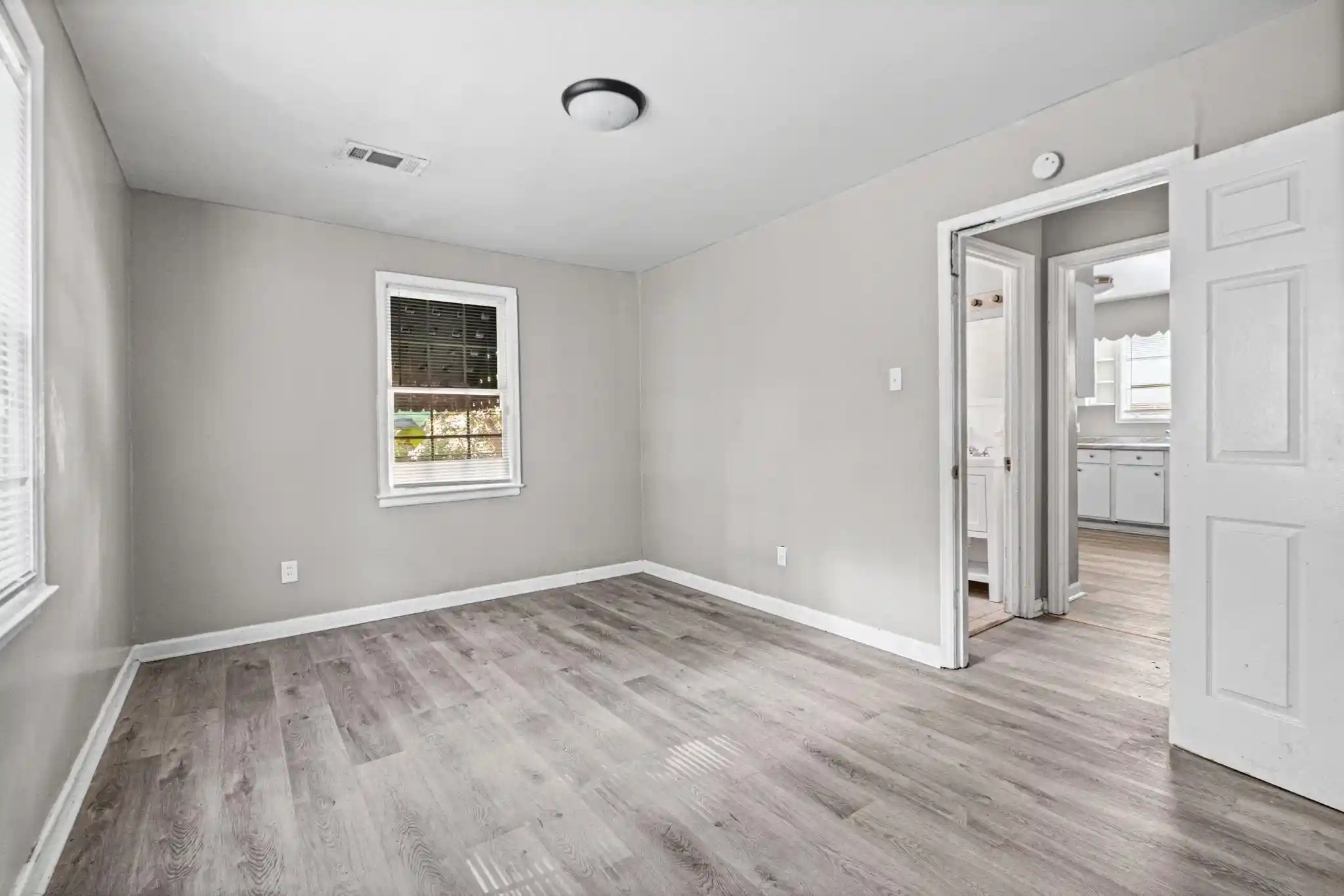 Photo 3 of Single family home for sale at 2229 Zanone Ave, Memphis, TN 38114 | MLS# 10228333 | Listing updated on 2026-08-13
