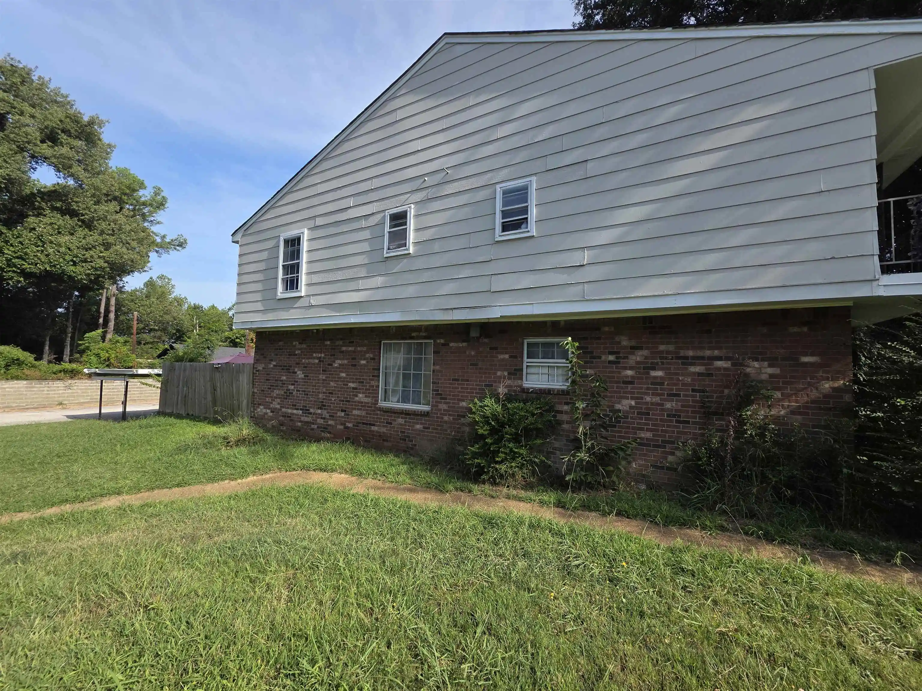 Photo 2 of Townhouse for sale at 2091 Wooden Heart Ct #26, Memphis, TN 38116 | MLS# 10228336 | Listing updated on 2026-08-13