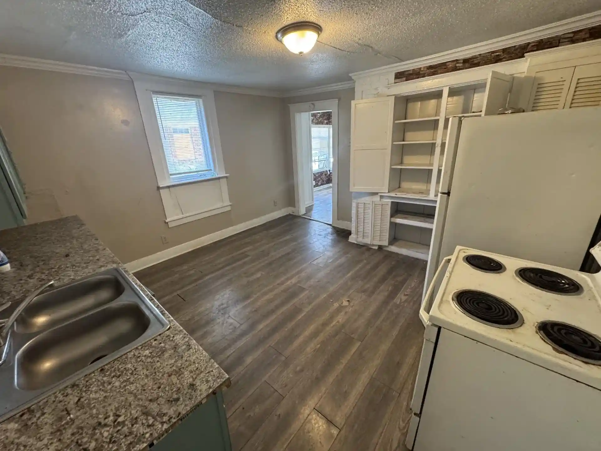 Photo 3 of Single family home for sale at 1829 The Oaks Ave, Memphis, TN 38127 | MLS# 10228352 | Listing updated on 2026-10-28