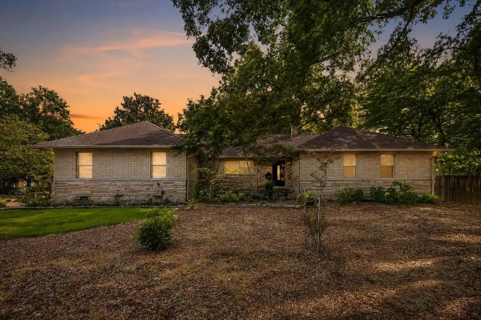 Photo 1 of Single family home for sale at 5491 Laurie Ln, Memphis, TN 38120 | MLS# 10228362 | Listing updated on 2026-08-14