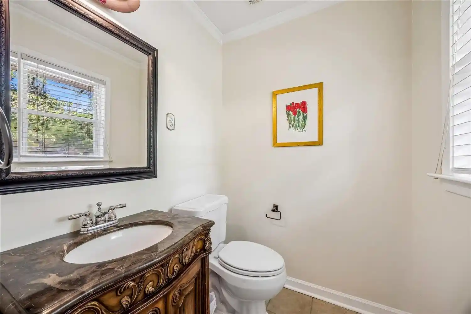 Photo 3 of Single family home for sale at 5491 Laurie Ln, Memphis, TN 38120 | MLS# 10228362 | Listing updated on 2026-08-14