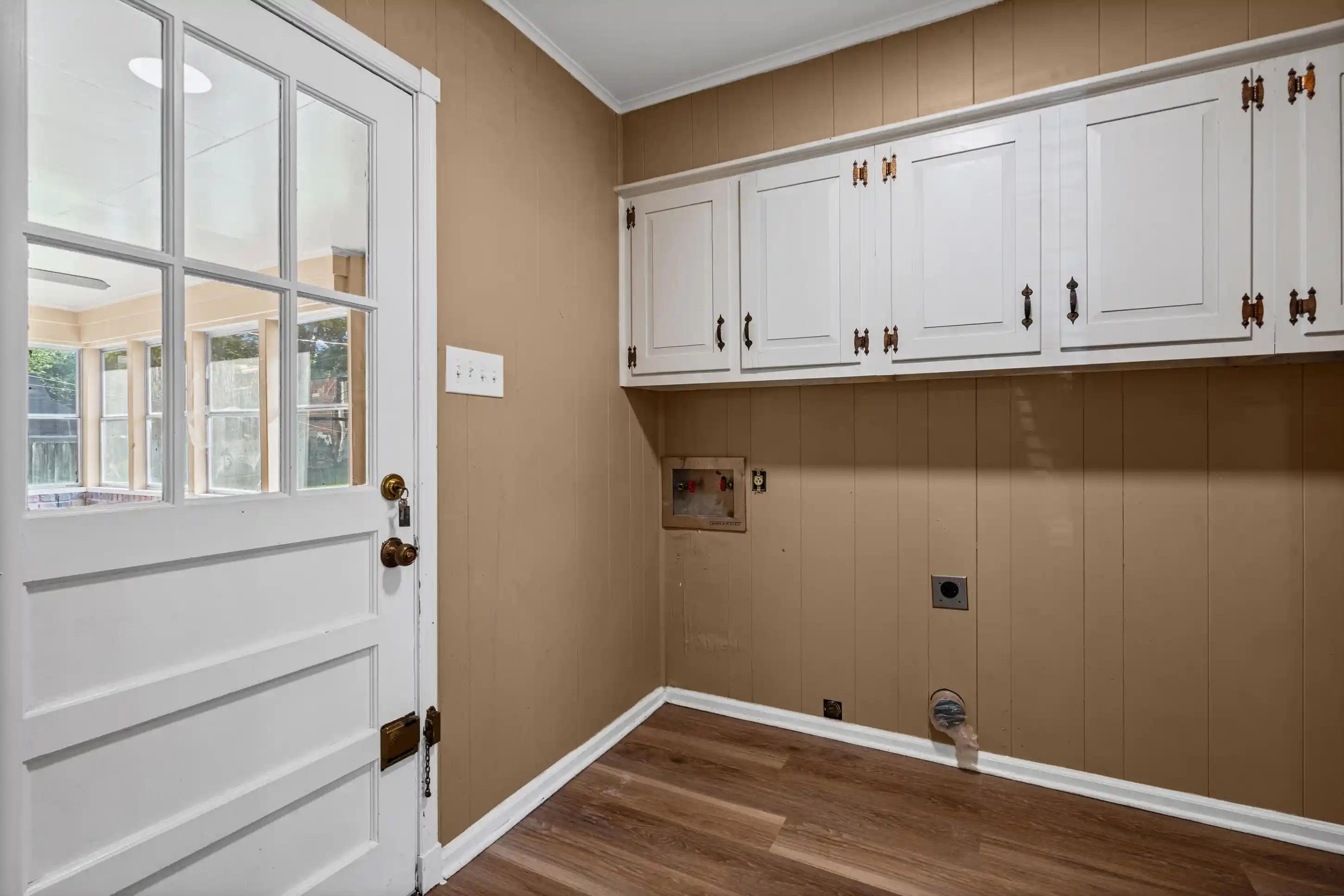 Photo 3 of Single family home for sale at 1500 Kirby Pky, Memphis, TN 38120 | MLS# 10228422 | Listing updated on 2026-09-11