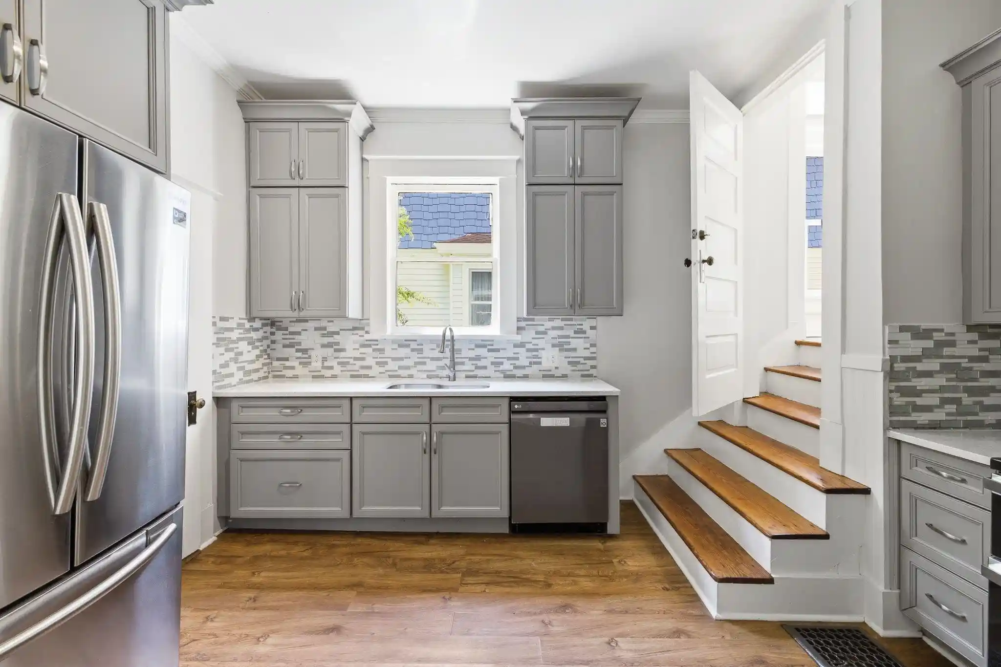 Photo 3 of Single family home for sale at 2001 Nelson Ave, Memphis, TN 38104 | MLS# 10228424 | Listing updated on 2026-08-14