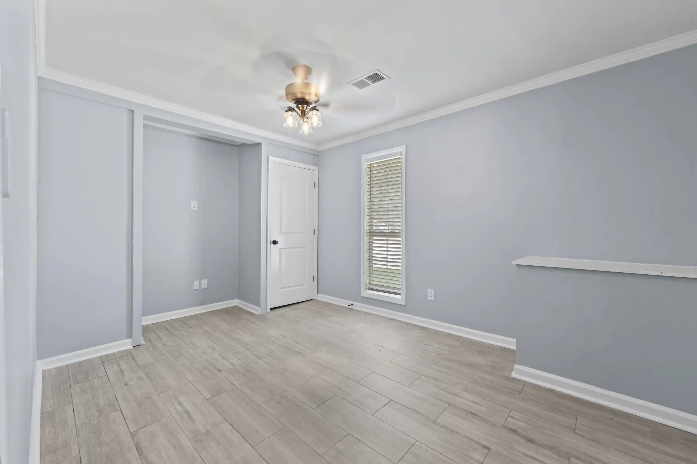 Photo 3 of Sale Pending at 2160 Morning Vista Dr, Memphis, TN 38134 | MLS# 10228447 | Listing updated on 2026-08-21