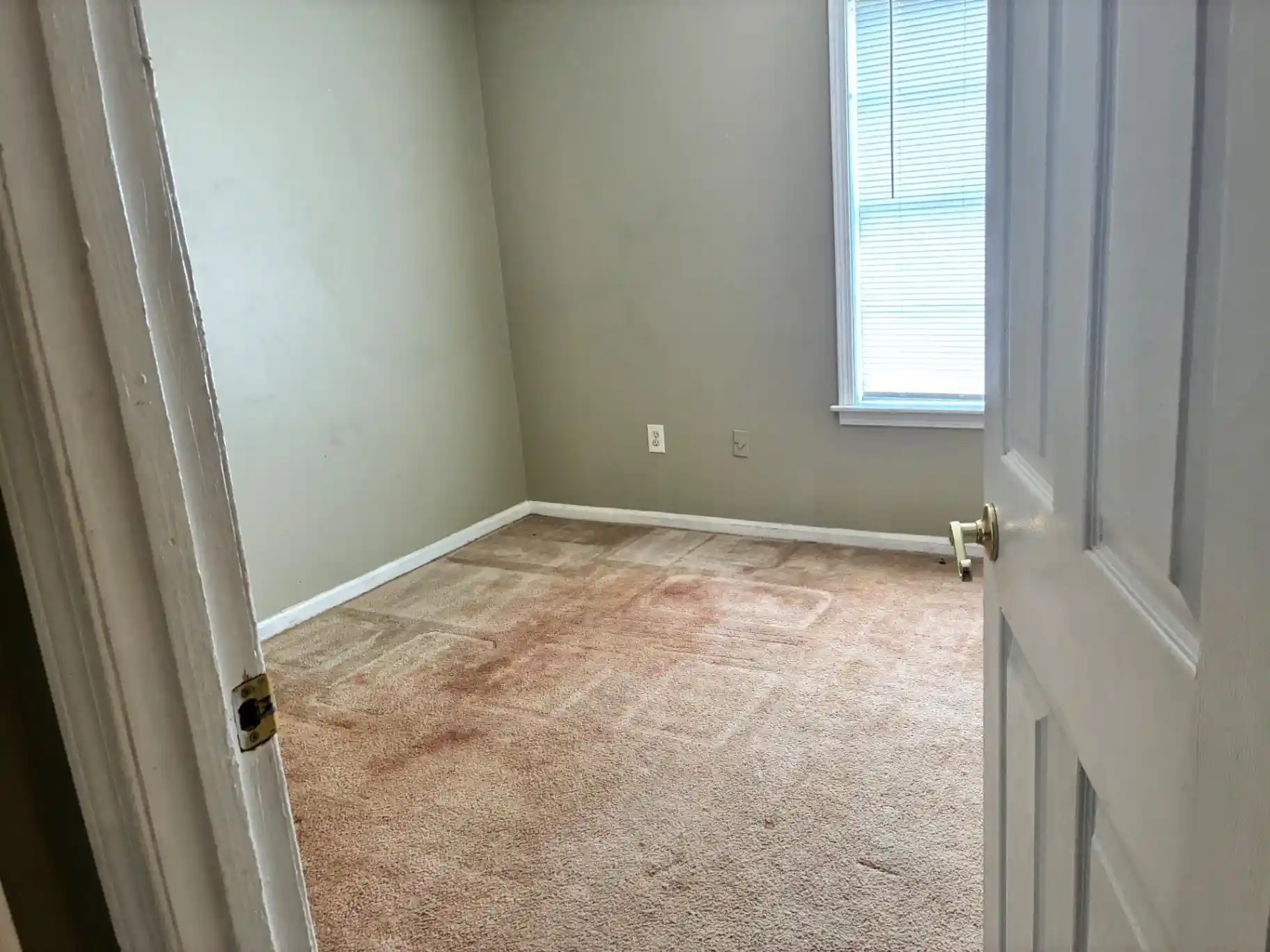 Photo 3 of Sale Pending at 1274 Sunvalley Cv, Memphis, TN 38109 | MLS# 10228455 | Listing updated on 2026-09-15