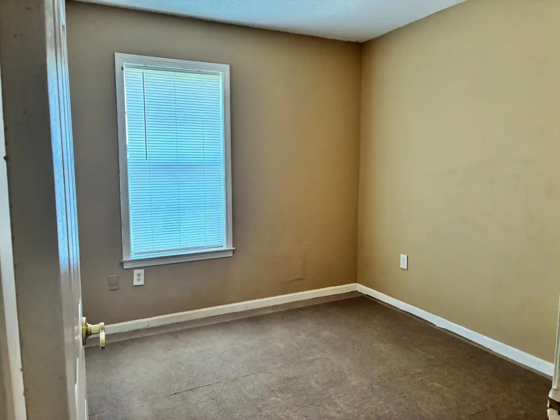 Photo 4 of Sale Pending at 1274 Sunvalley Cv, Memphis, TN 38109 | MLS# 10228455 | Listing updated on 2026-09-15