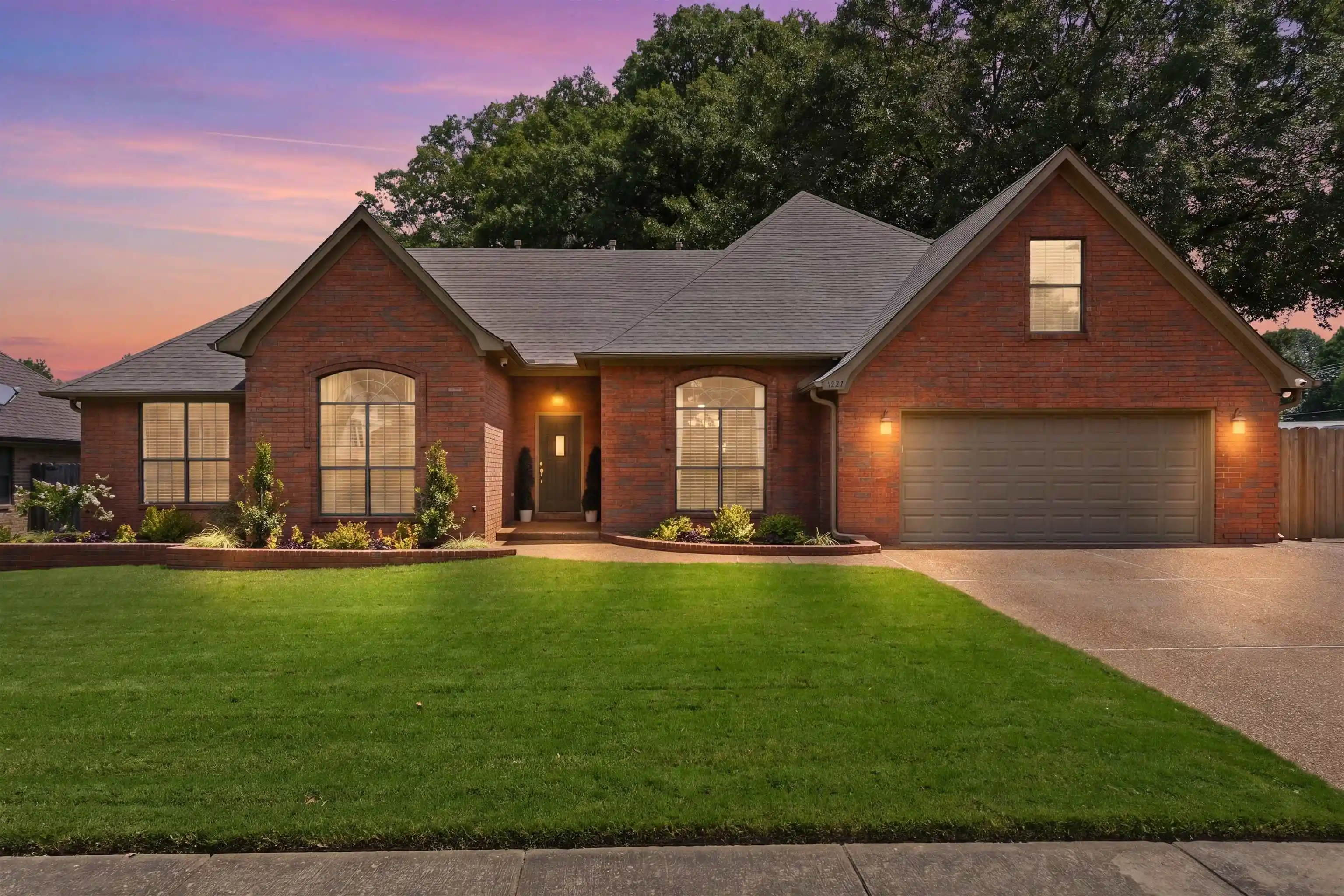 Photo 1 of Single family home for sale at 1284 Grey Wolf Dr, Collierville, TN 38017 | MLS# 10228464 | Listing updated on 2026-08-16