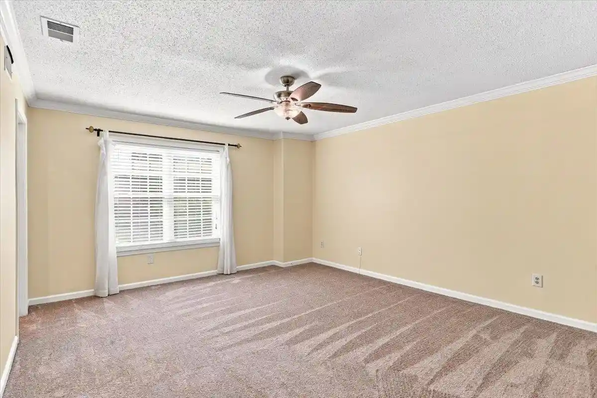 Listing Photo 4 - Condo for sale in building located at 1935 Innsbruck Dr, Germantown, TN 38138 - Unit #45