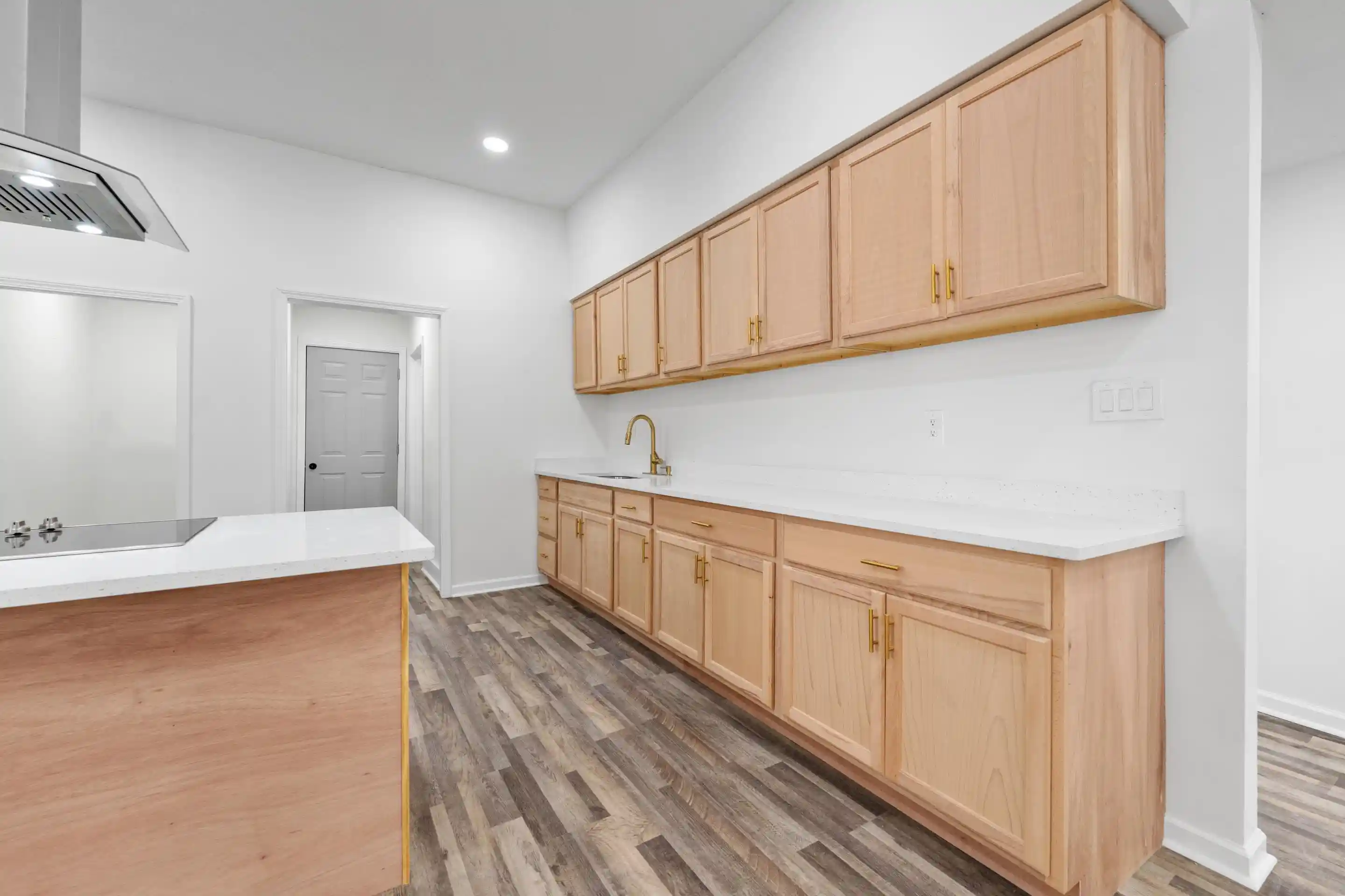 Photo 2 of Single family home for sale at 946 Roland St, Memphis, TN 38114 | MLS# 10228476 | Listing updated on 2026-09-06