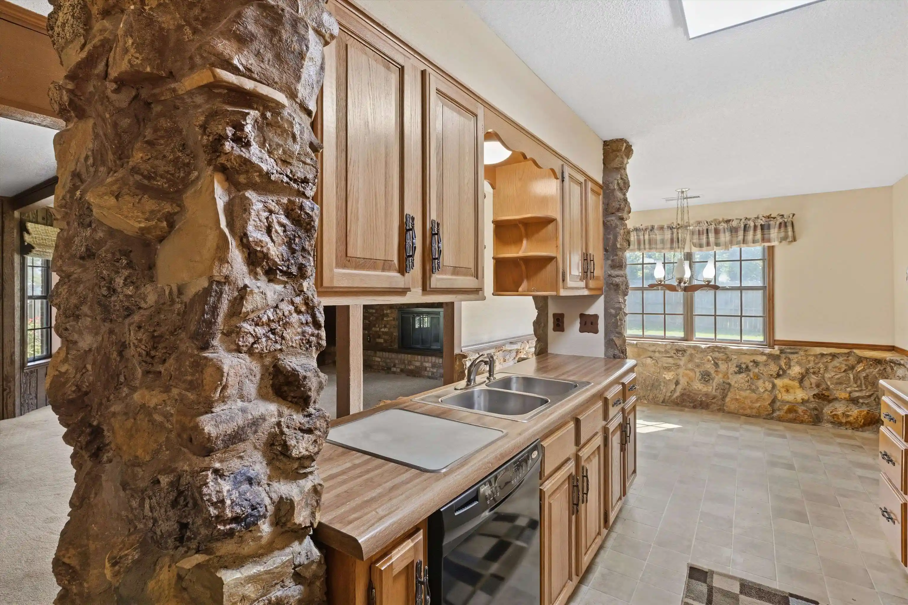 Photo 3 of Sale Pending at 1701 Neshoba Cv, Germantown, TN 38138 | MLS# 10228478 | Listing updated on 2026-08-21