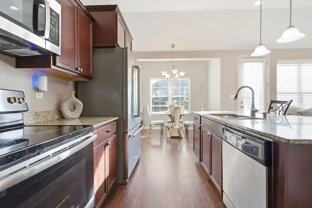 Photo 3 of Townhouse for sale at 7527 Woodinville Cv, Memphis, TN 38125 | MLS# 10228488 | Listing updated on 2026-08-29