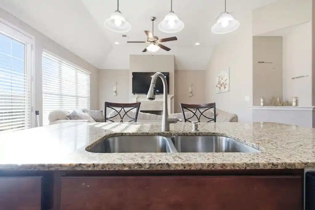 Photo 3 of Townhouse for sale at 7527 Woodinville Cv, Memphis, TN 38125 | MLS# 10228488 | Listing updated on 2026-08-29