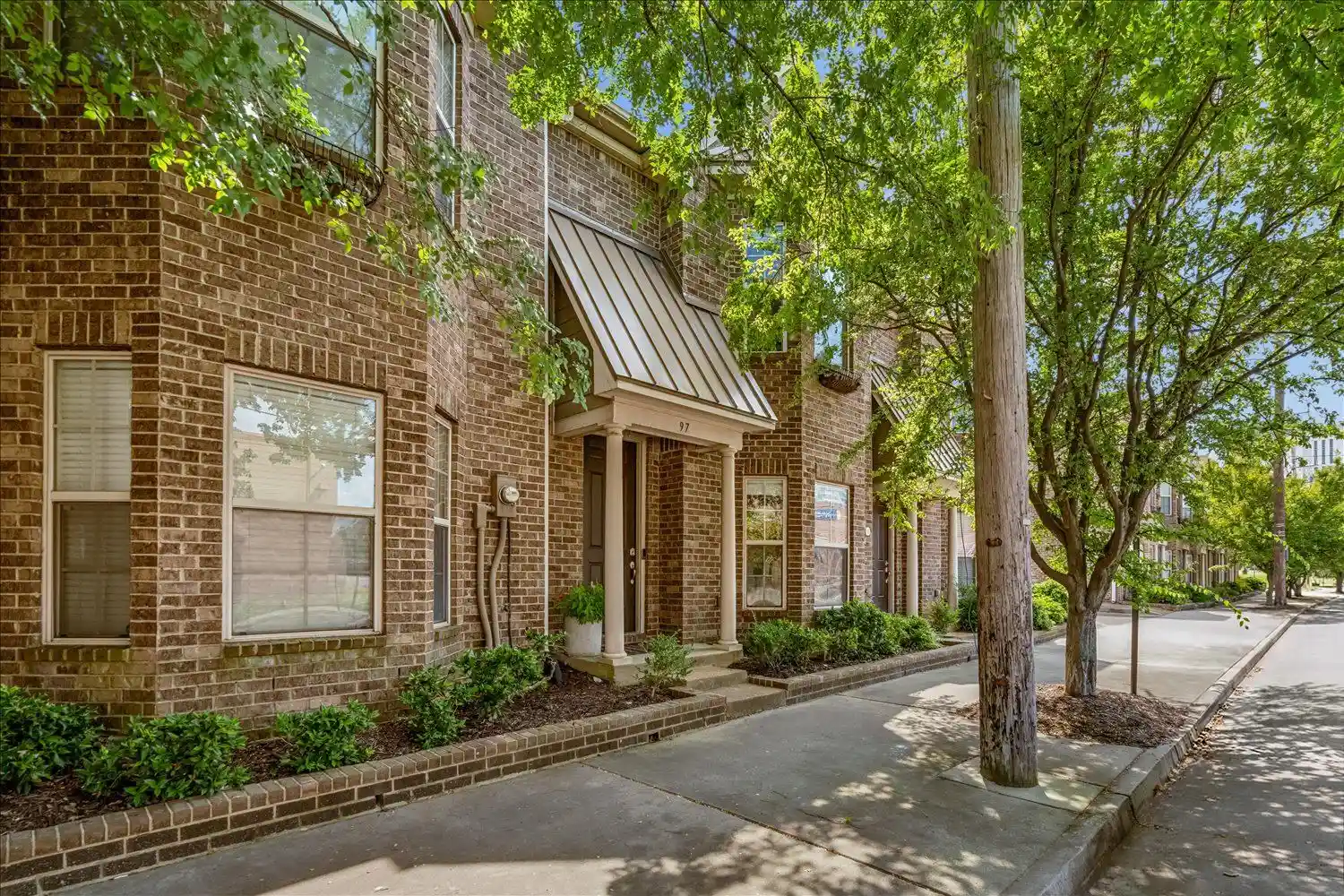 Photo 1 of Townhouse for sale at 97 W Carolina Ave, Memphis, TN 38103 | MLS# 10228495 | Listing updated on 2026-09-23
