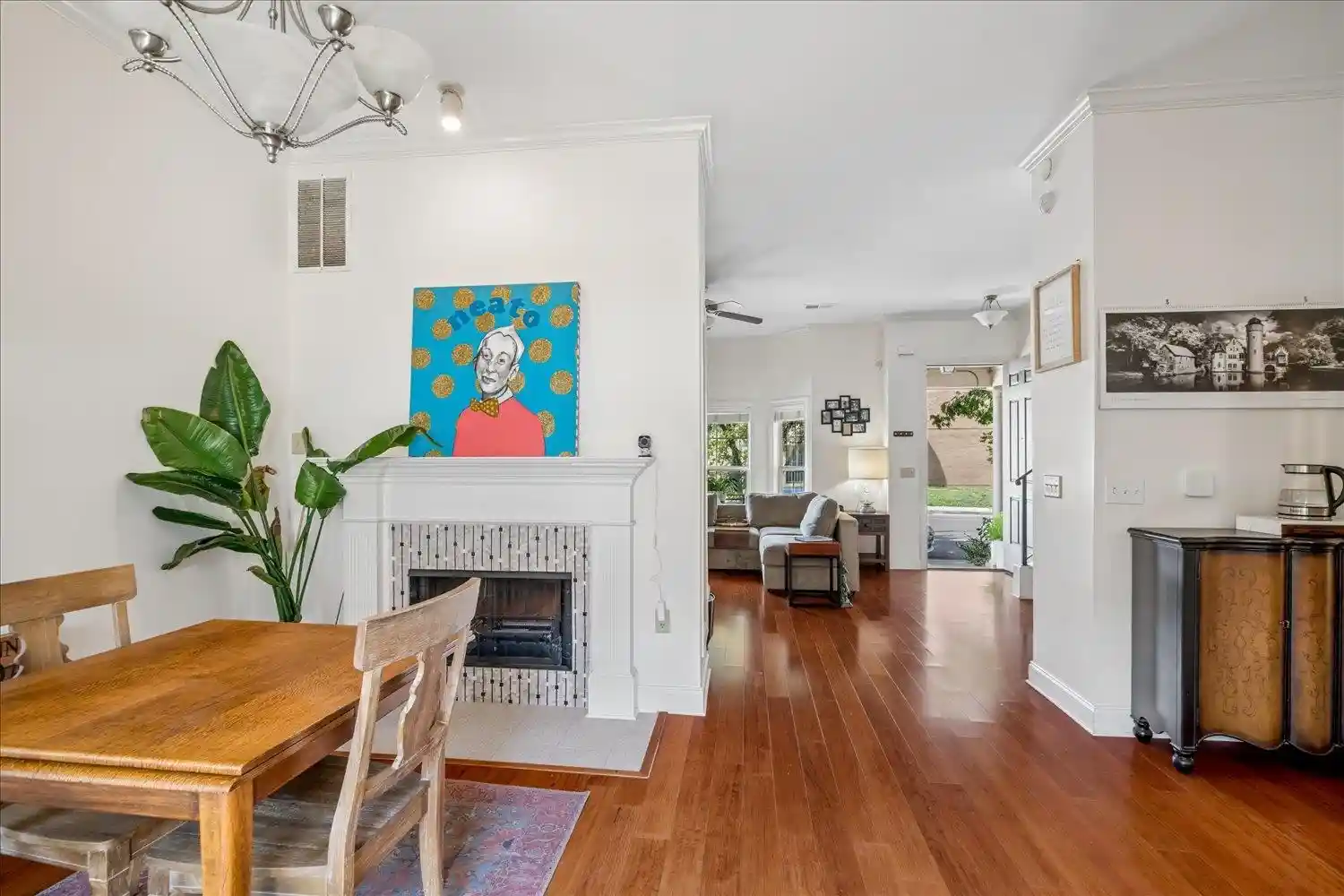 Photo 2 of Townhouse for sale at 97 W Carolina Ave, Memphis, TN 38103 | MLS# 10228495 | Listing updated on 2026-09-23
