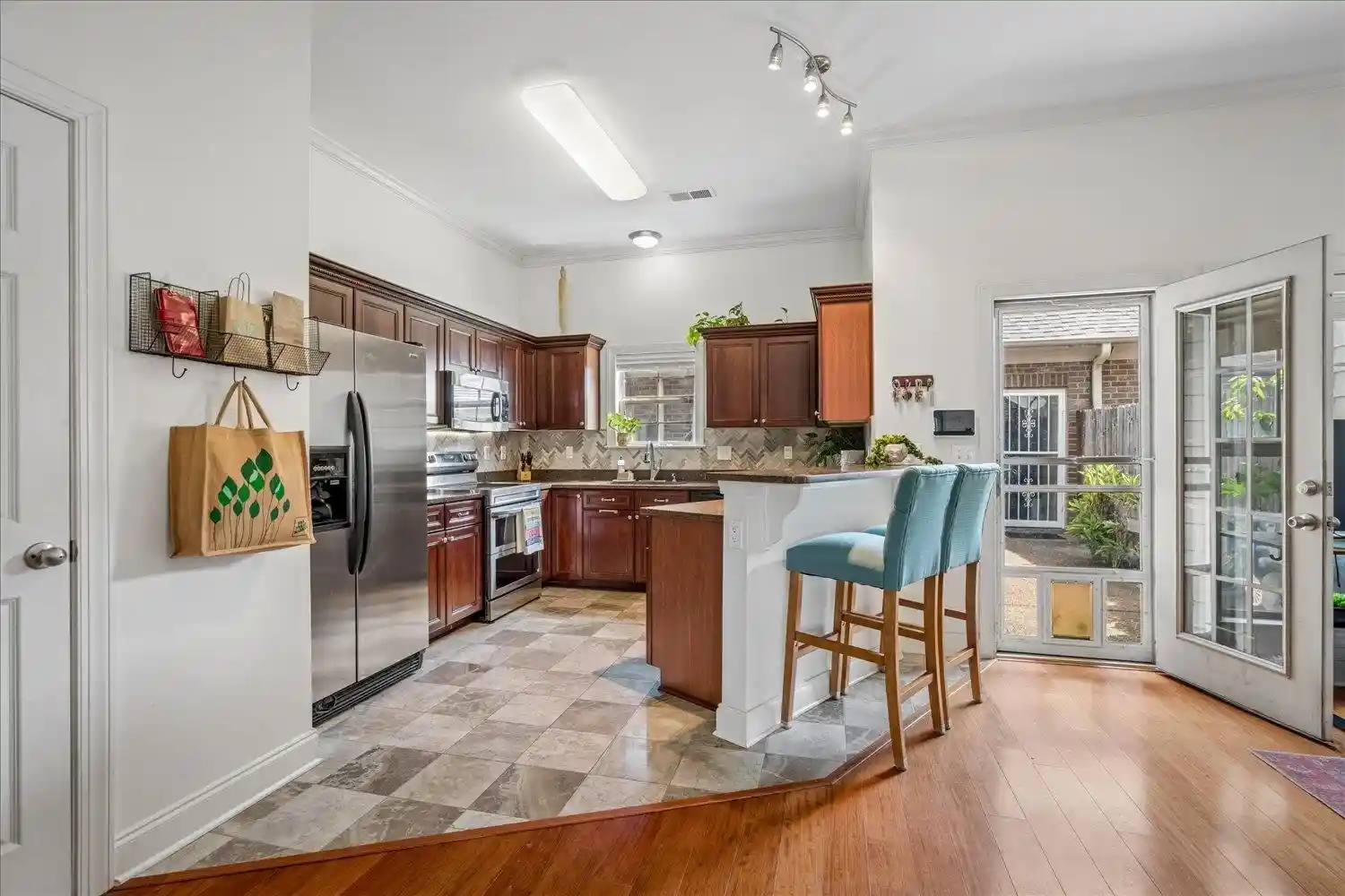 Photo 4 of Townhouse for sale at 97 W Carolina Ave, Memphis, TN 38103 | MLS# 10228495 | Listing updated on 2026-09-23