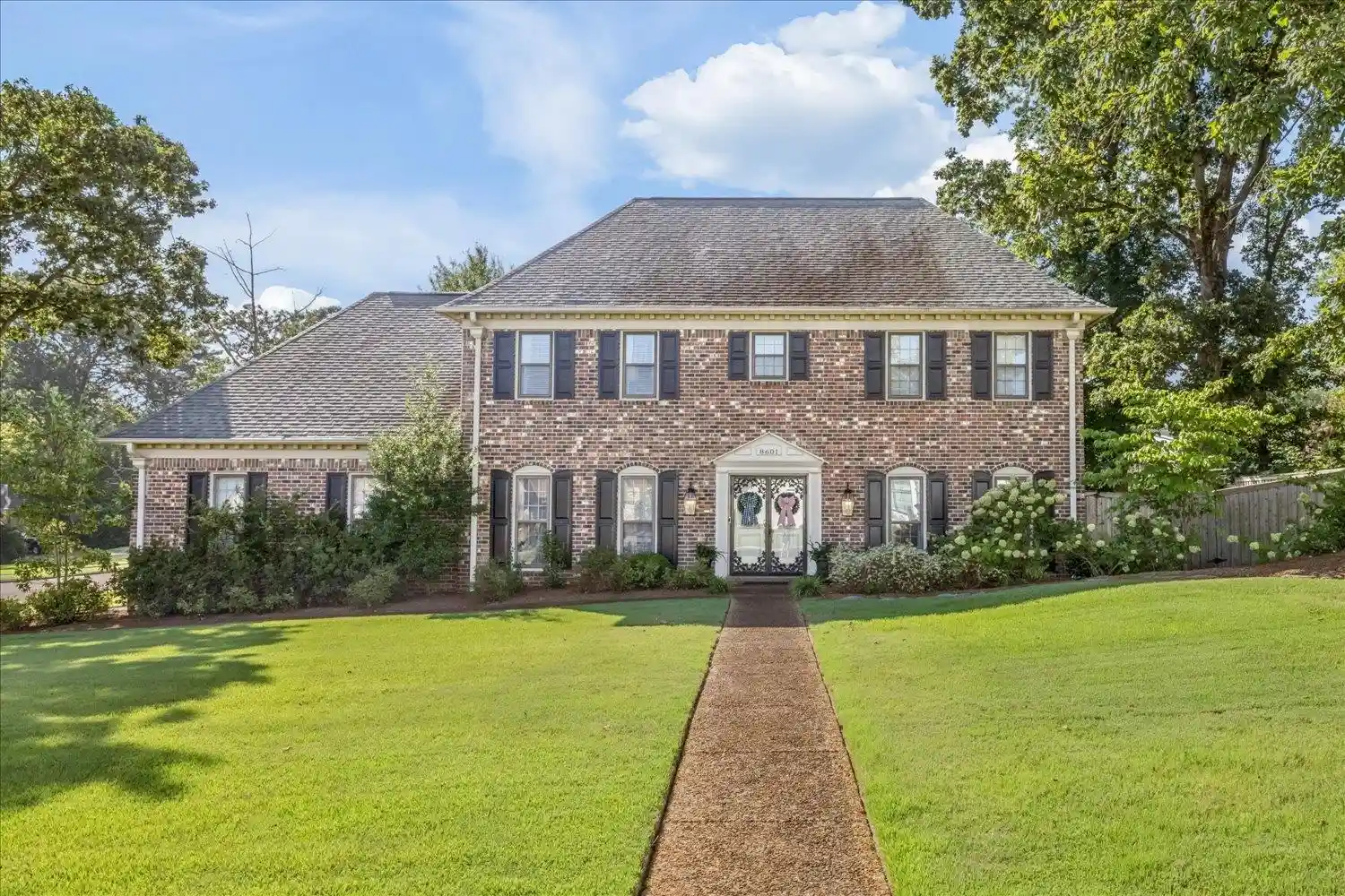 Photo 1 of Single family home for sale at 8601 Dogwood Rd, Germantown, TN 38139 | MLS# 10228508 | Listing updated on 2026-08-20