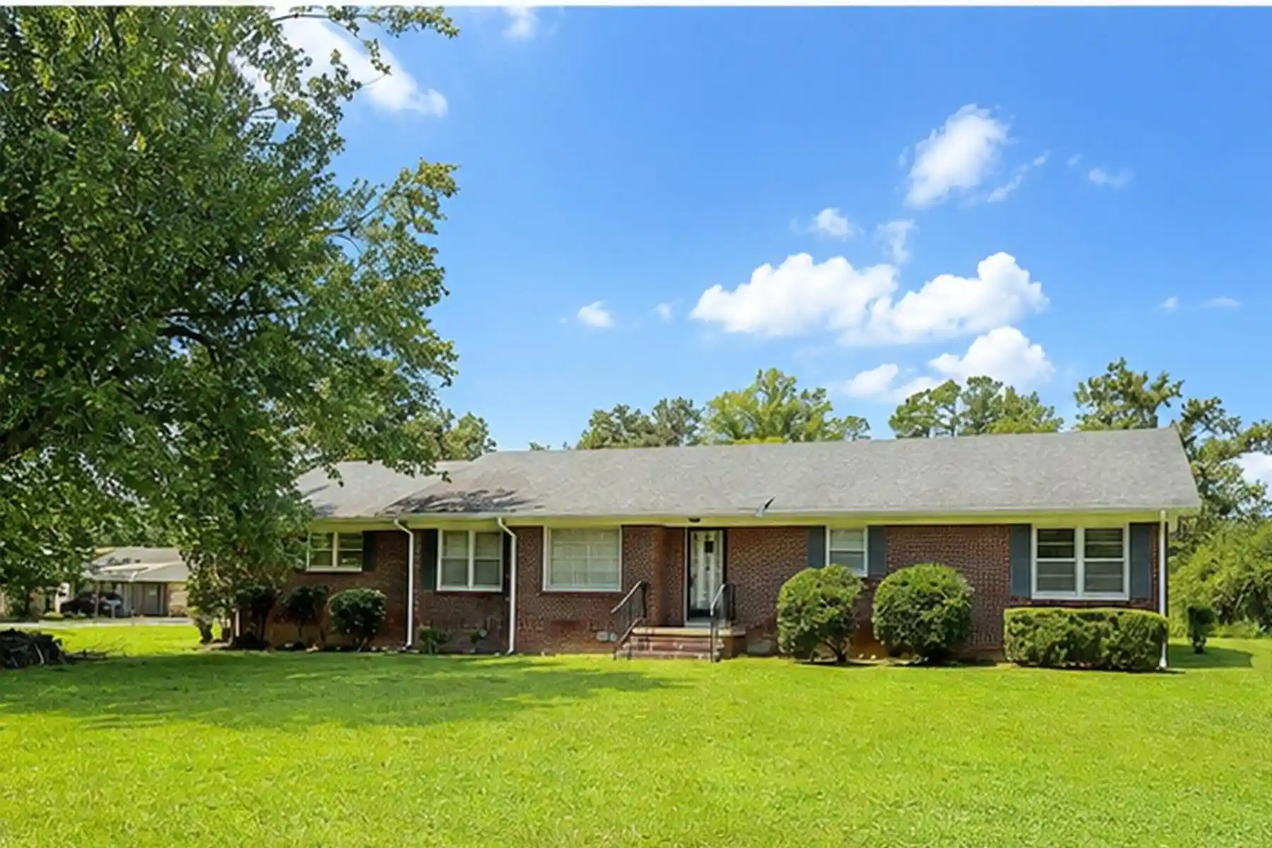 1st image of 407 N Main St, Middleton, TN 38052 | MLS# 10228512
