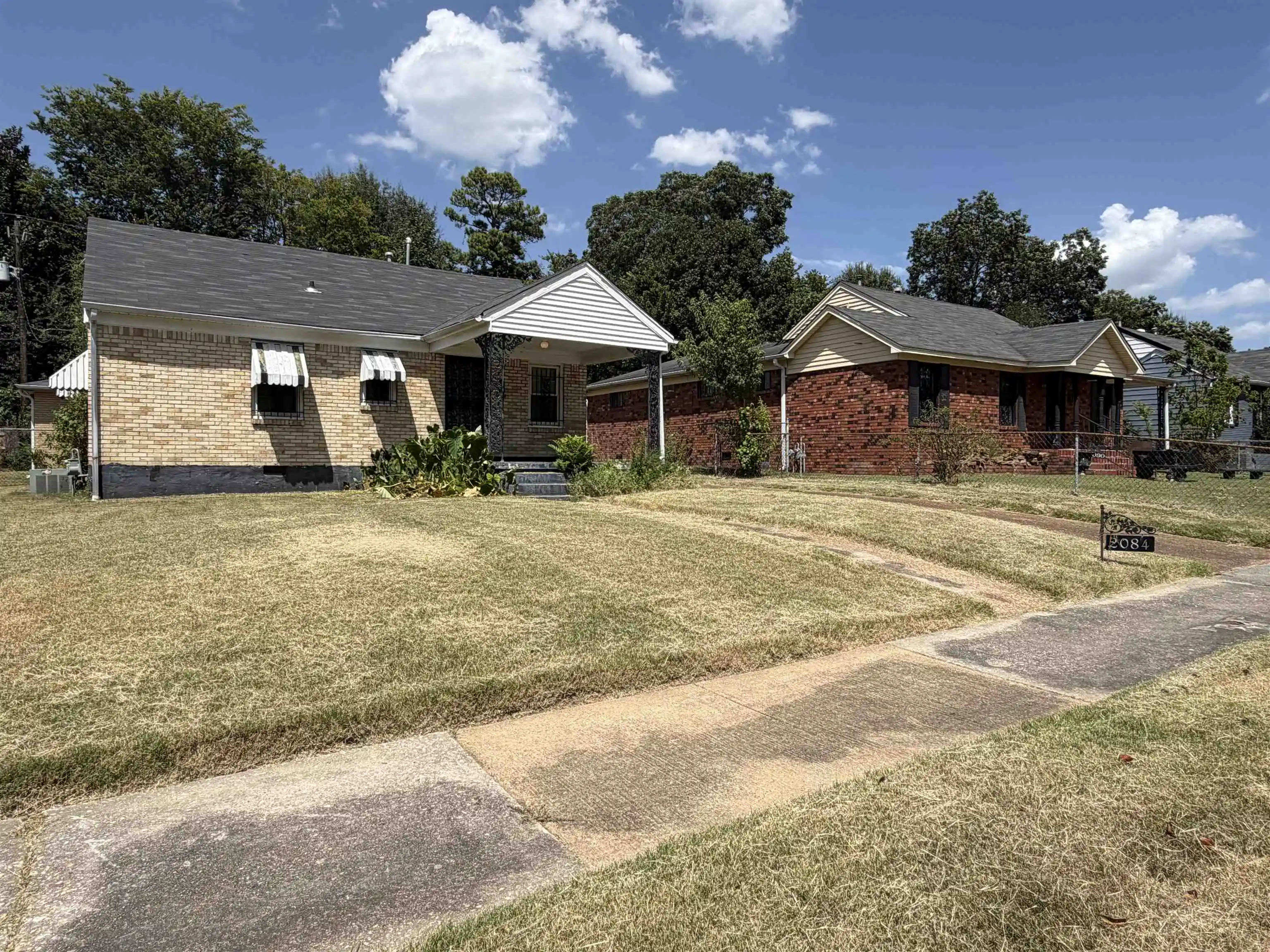Photo 2 of Sale Pending at 2084 Worthington Cir, Memphis, TN 38114 | MLS# 10228518 | Listing updated on 2026-09-01