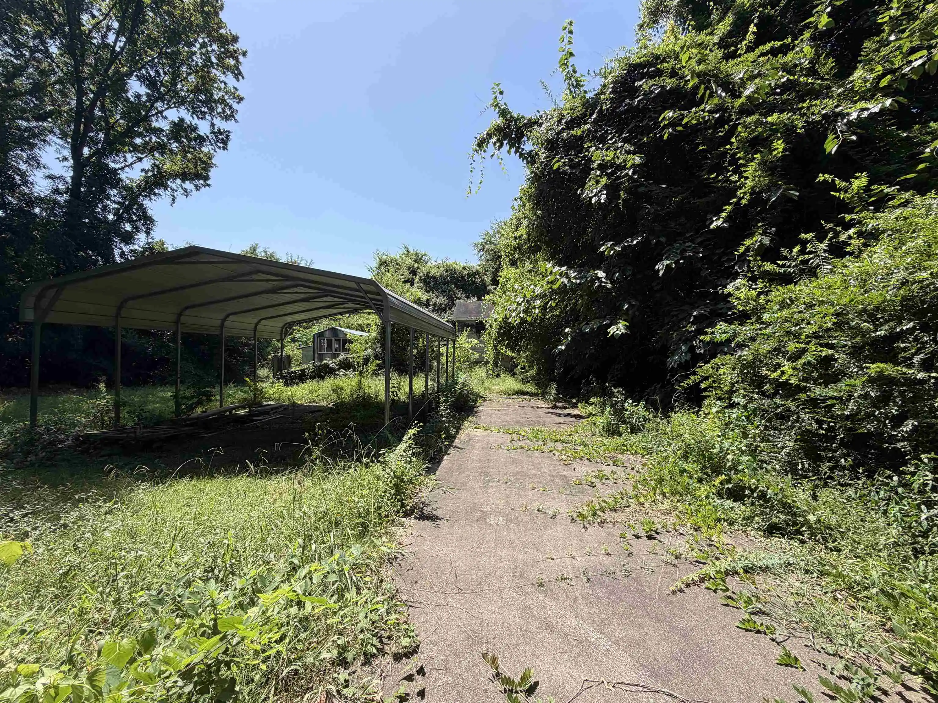 2nd image of 3083 Southern Ave, Memphis, TN 38111 | MLS# 10228526