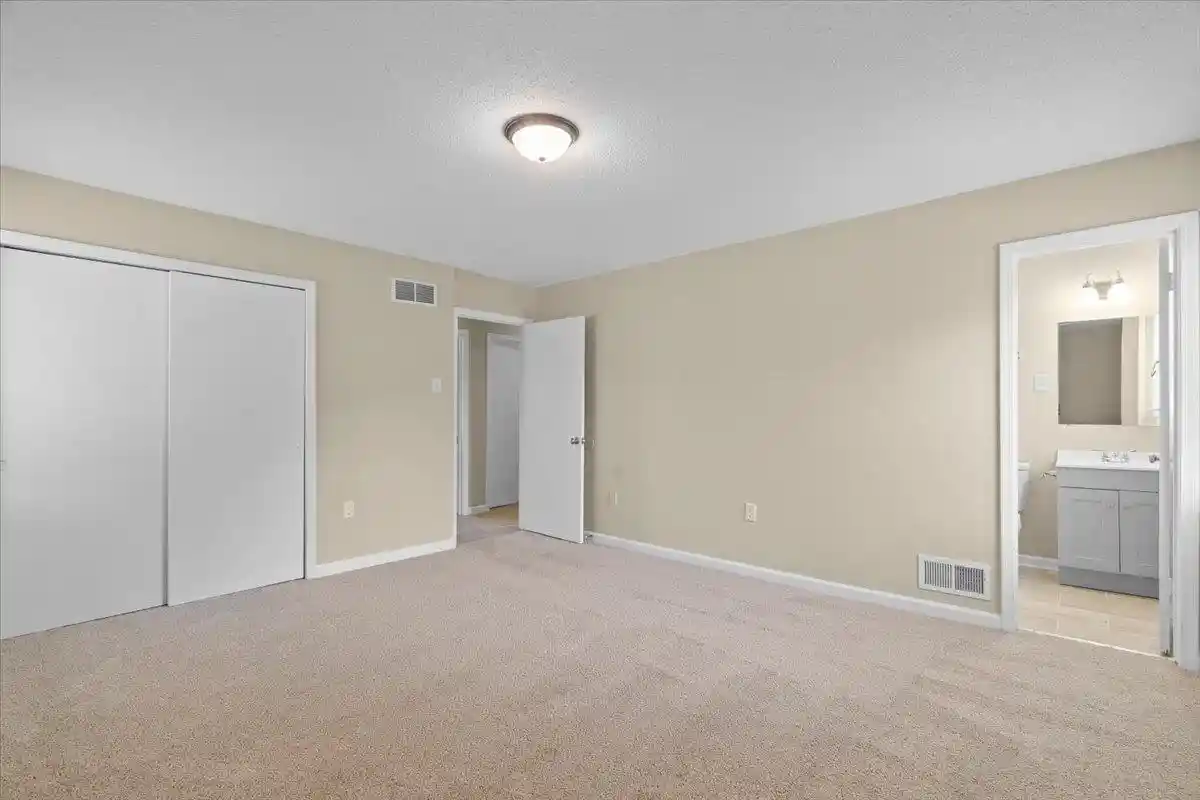 Photo 3 of Single family home for sale at 7089 E Foxhill Dr, Bartlett, TN 38135 | MLS# 10228528 | Listing updated on 2026-09-10