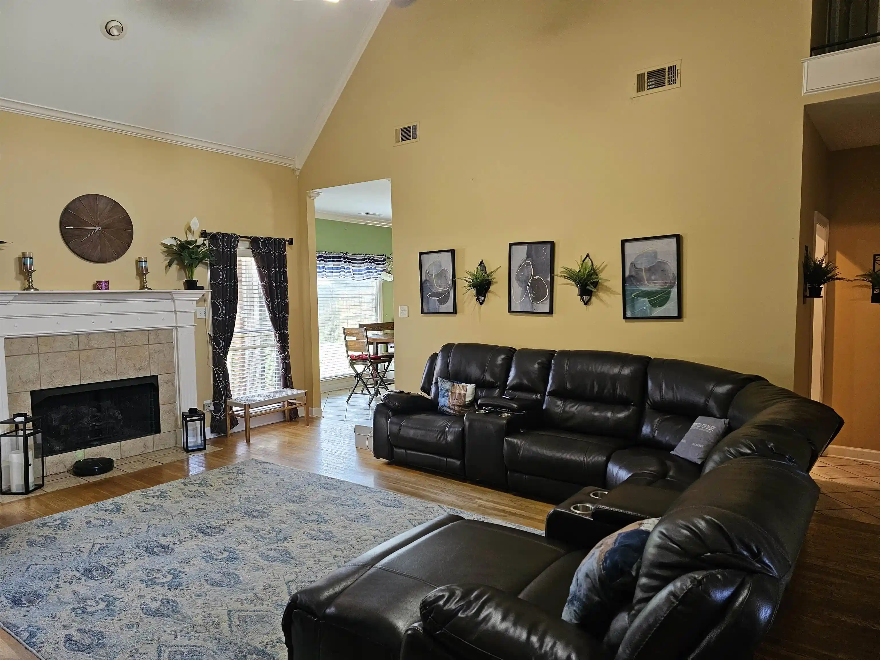 Photo 3 of Single family home for sale at 1704 W Belledeer Dr, Cordova, TN 38016 | MLS# 10228548 | Listing updated on 2026-10-08