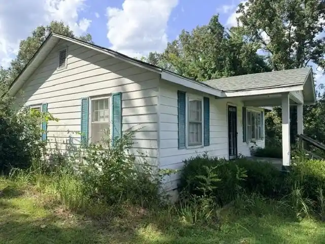 1st image of 623 Cravens Rd, Savannah, TN 38372 | MLS# 10228561