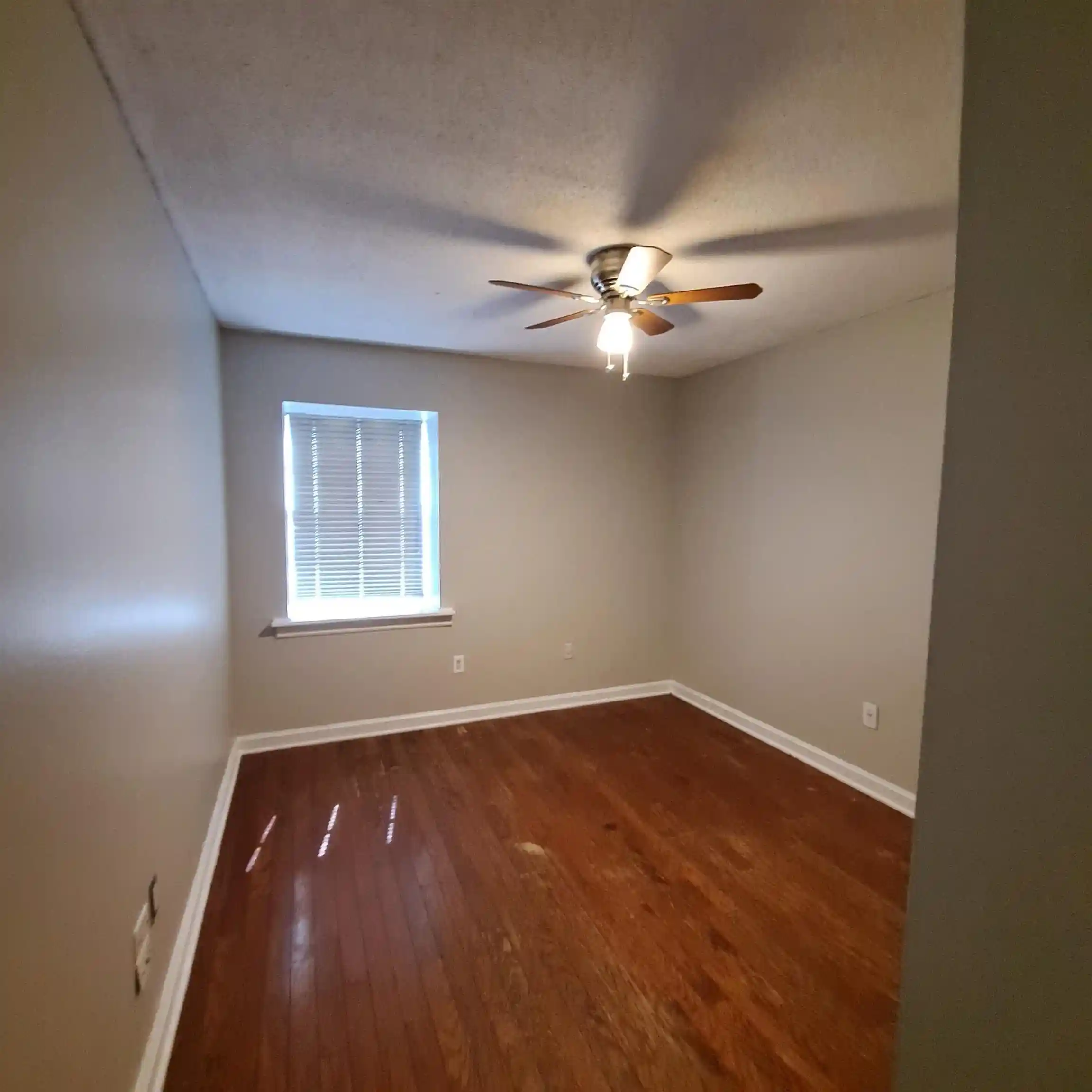 Photo 4 of Townhouse for sale at 3243 Thirteen Colony Mall #2B, Memphis, TN 38115 | MLS# 10228563 | Listing updated on 2026-08-17