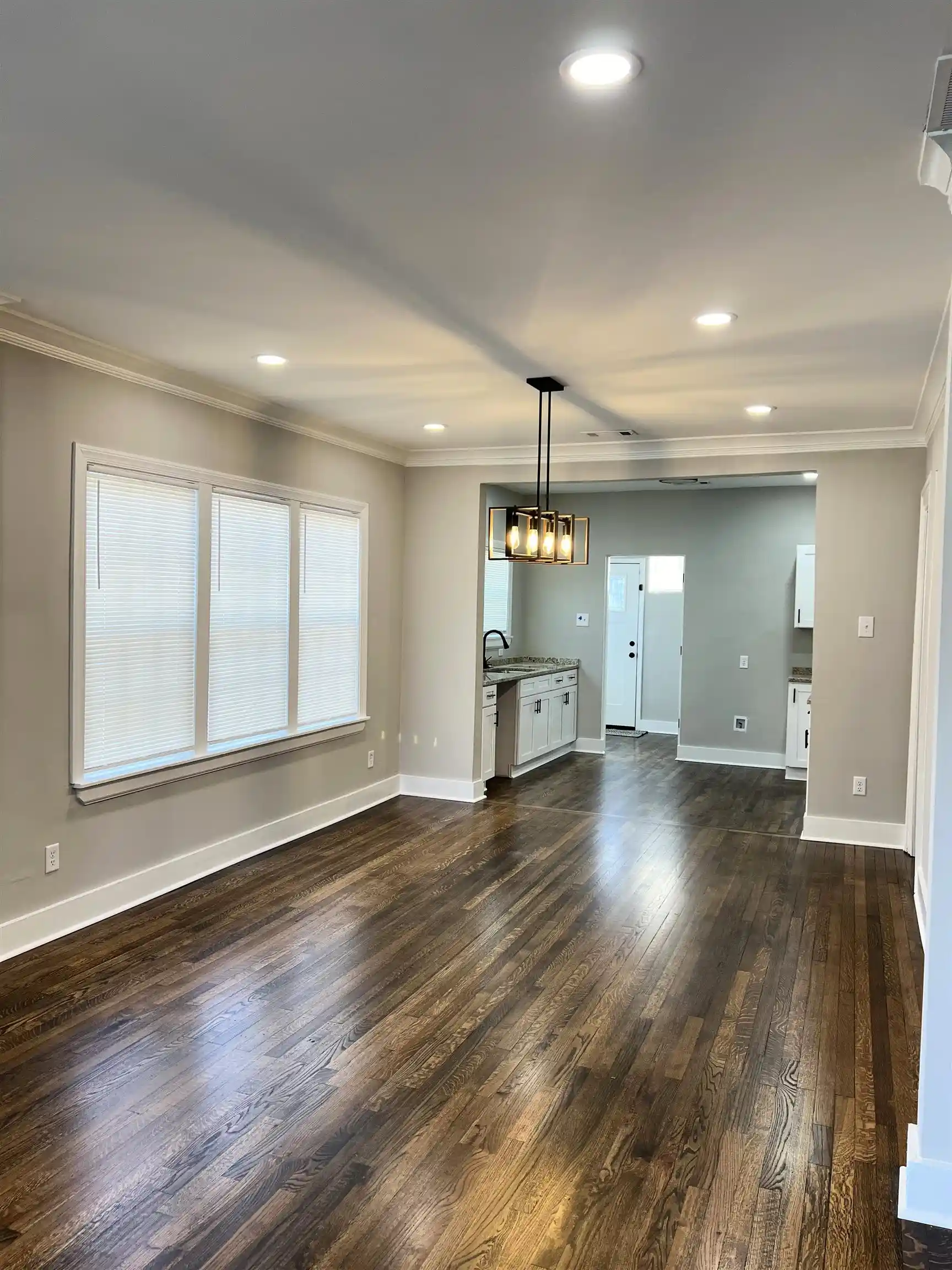 2nd image of 2115 Hallwood Dr, Memphis, TN 38107 | MLS# 10228576