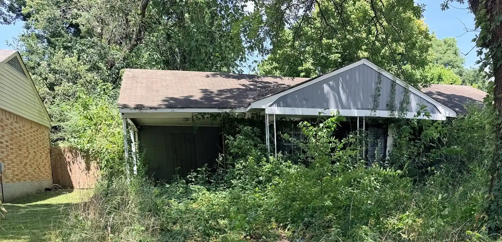 Photo 2 of Sale Pending at 844 Brandywine Blvd, Memphis, TN 38127 | MLS# 10228579 | Listing updated on 2026-09-30