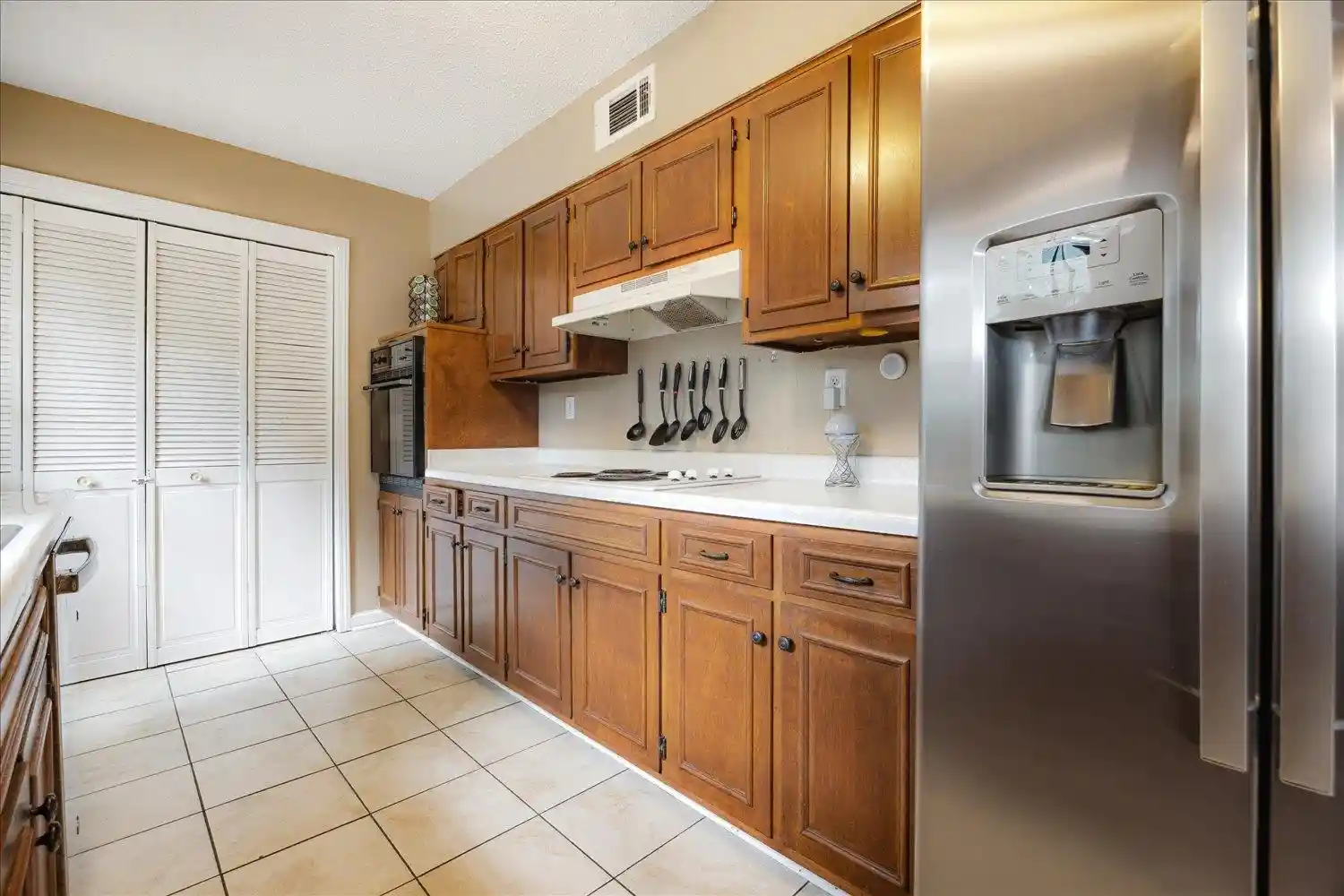 Photo 4 of Single family home for sale at 5743 Robin Hop Dr, Bartlett, TN 38134 | MLS# 10228585 | Listing updated on 2026-08-19