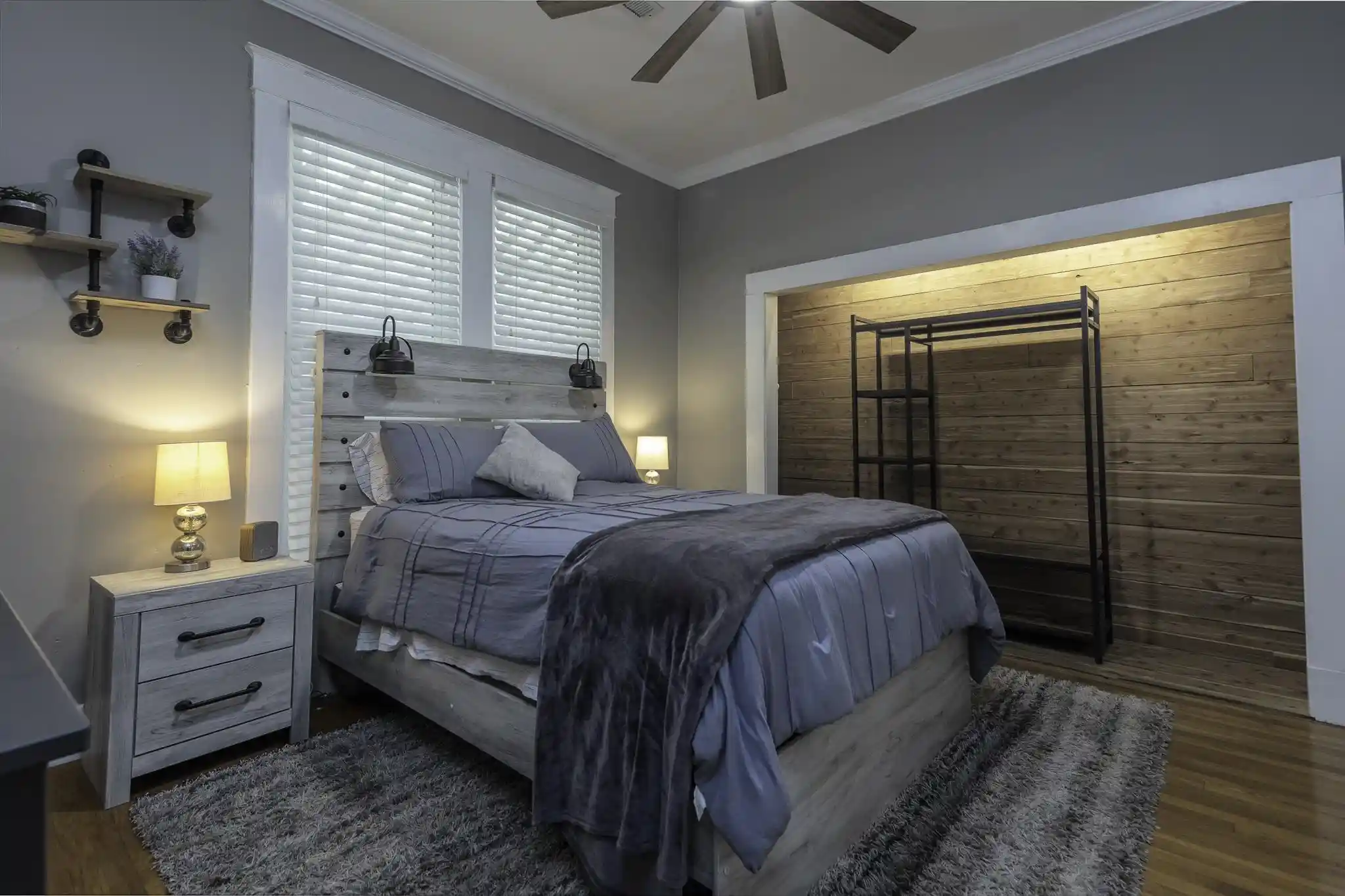 Photo 3 of Single family home for sale at 924 Meda St, Memphis, TN 38104 | MLS# 10228598 | Listing updated on 2026-09-11