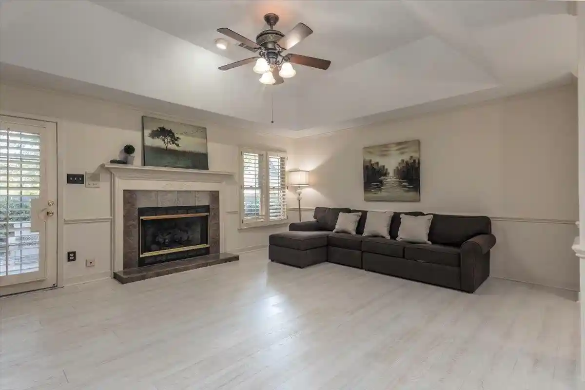 Photo 2 of Townhouse for sale at 8472 Donegal Cv, Germantown, TN 38139 | MLS# 10228603 | Listing updated on 2026-08-21