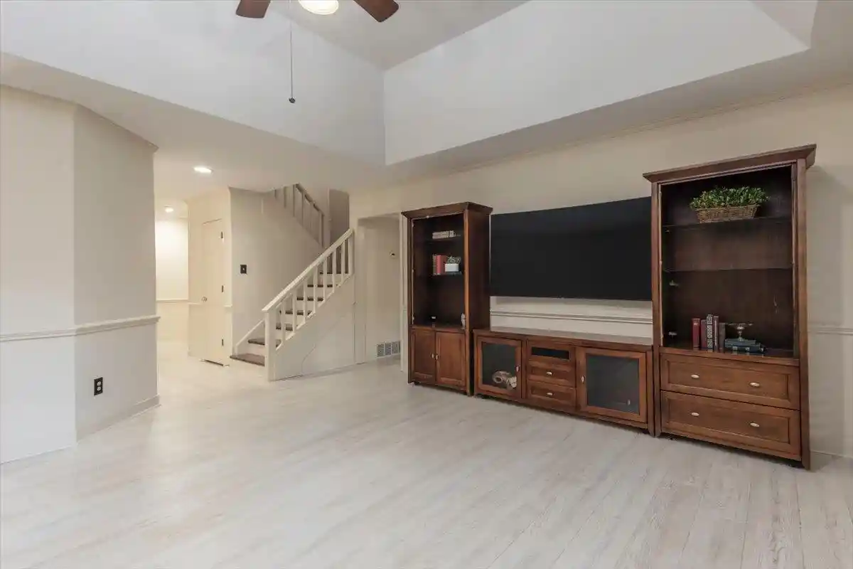Photo 3 of Townhouse for sale at 8472 Donegal Cv, Germantown, TN 38139 | MLS# 10228603 | Listing updated on 2026-08-21