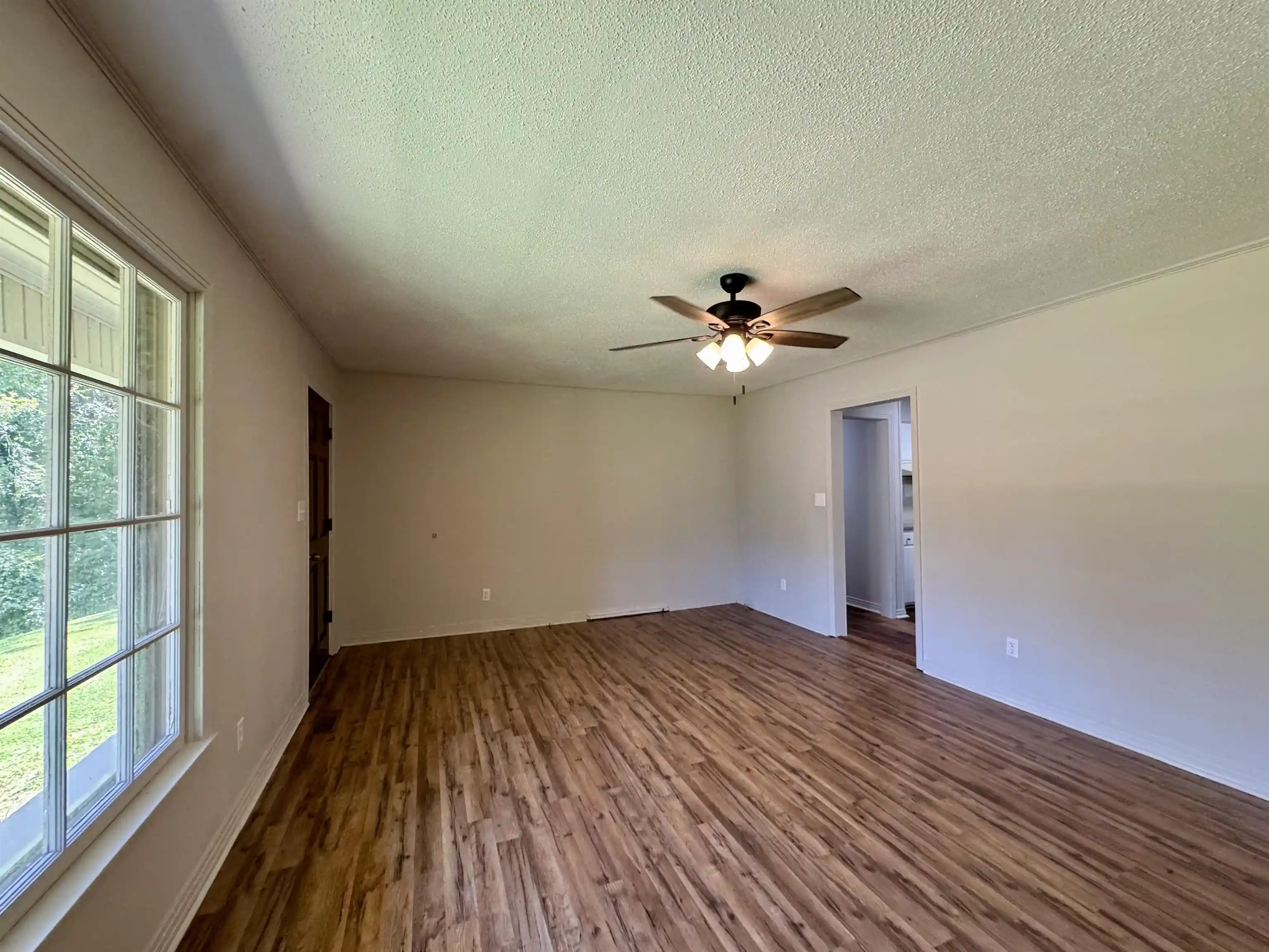 Photo 3 of Single family home for sale at 1550 County Home Rd, Savannah, TN 38372 | MLS# 10228619 | Listing updated on 2026-09-05