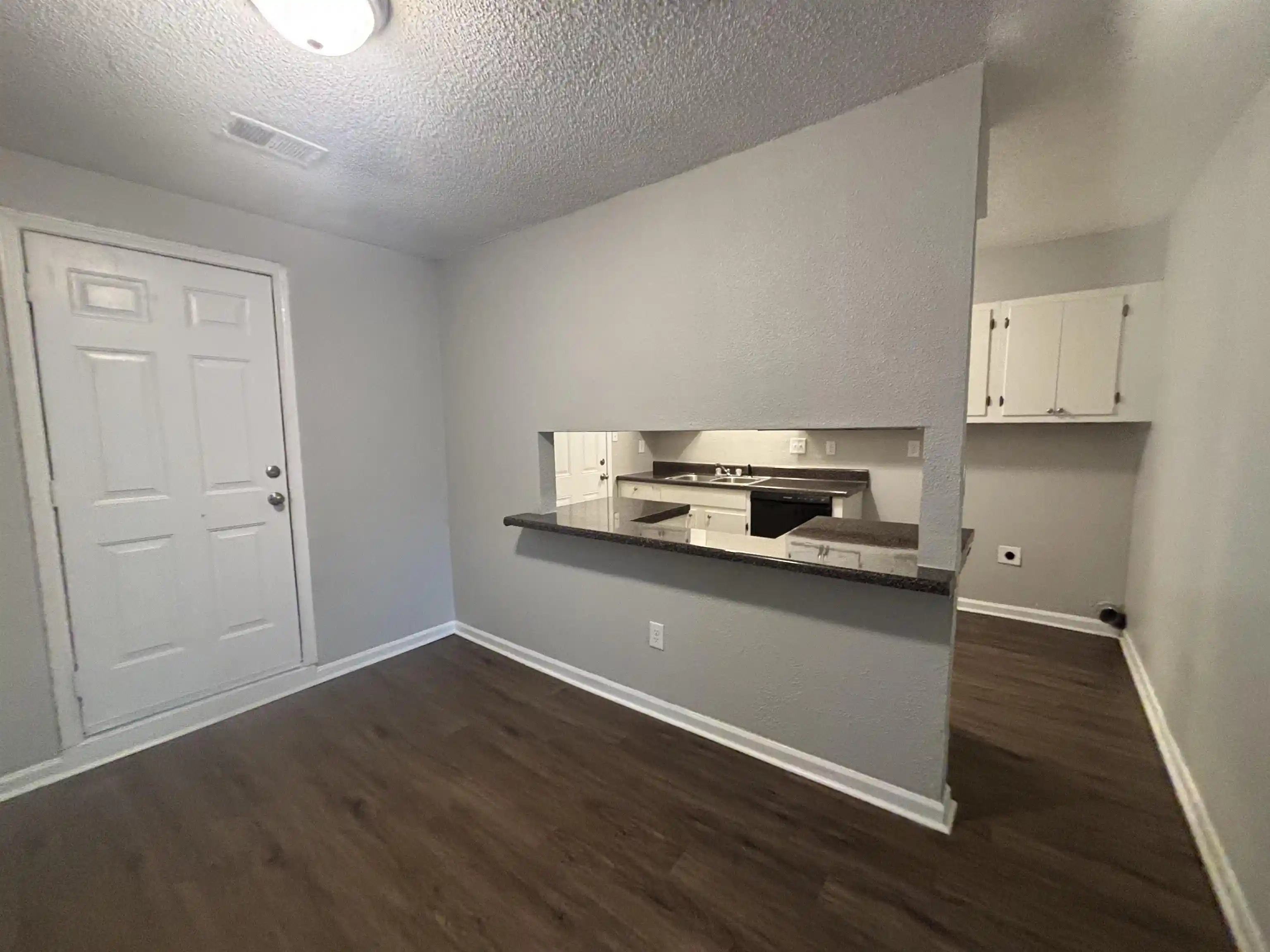 Photo 3 of Single family home for sale at 2986 Lake Park Rd, Memphis, TN 38127 | MLS# 10228626 | Listing updated on 2026-09-15
