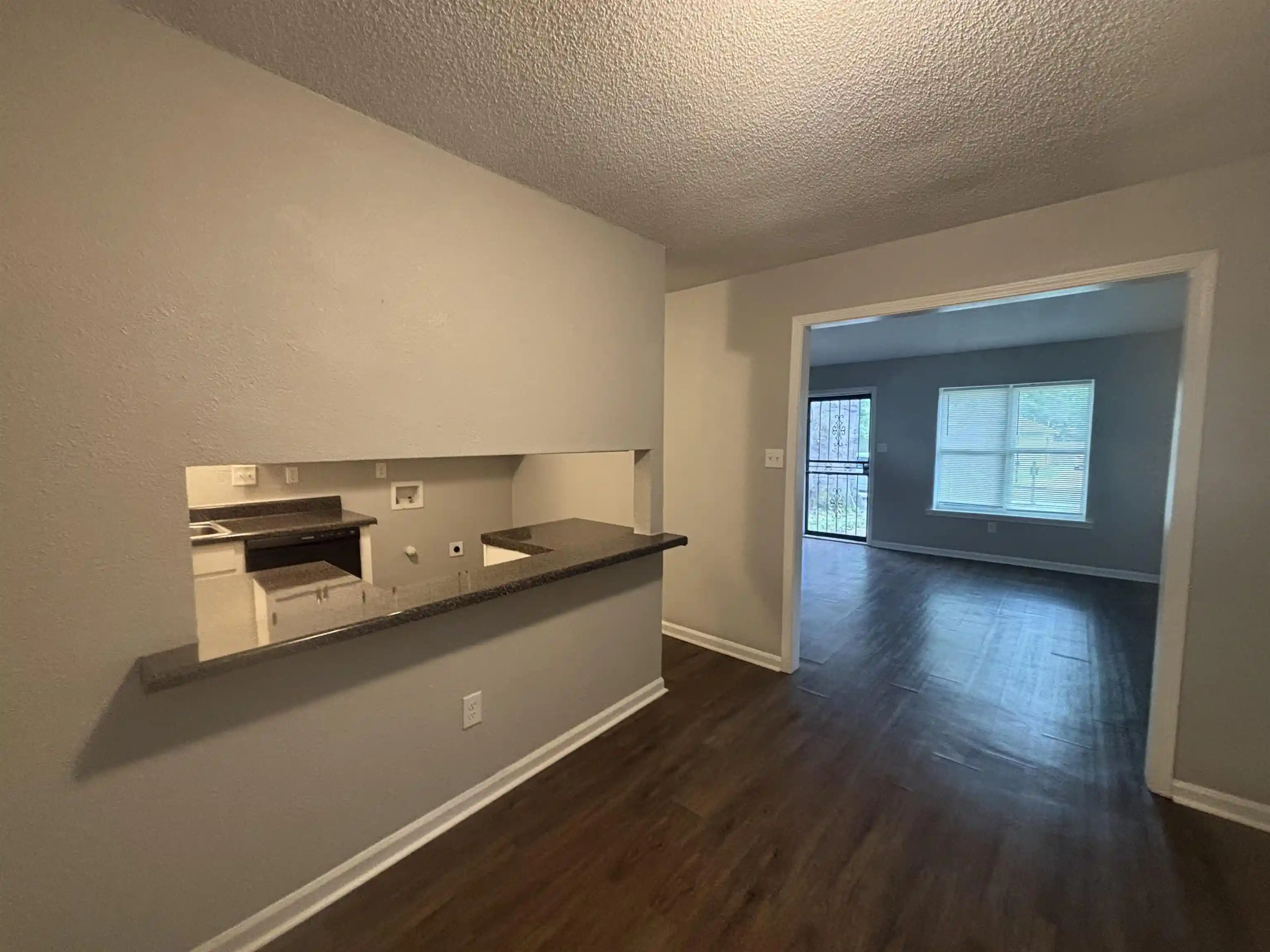 Photo 3 of Single family home for sale at 2986 Lake Park Rd, Memphis, TN 38127 | MLS# 10228626 | Listing updated on 2026-09-15
